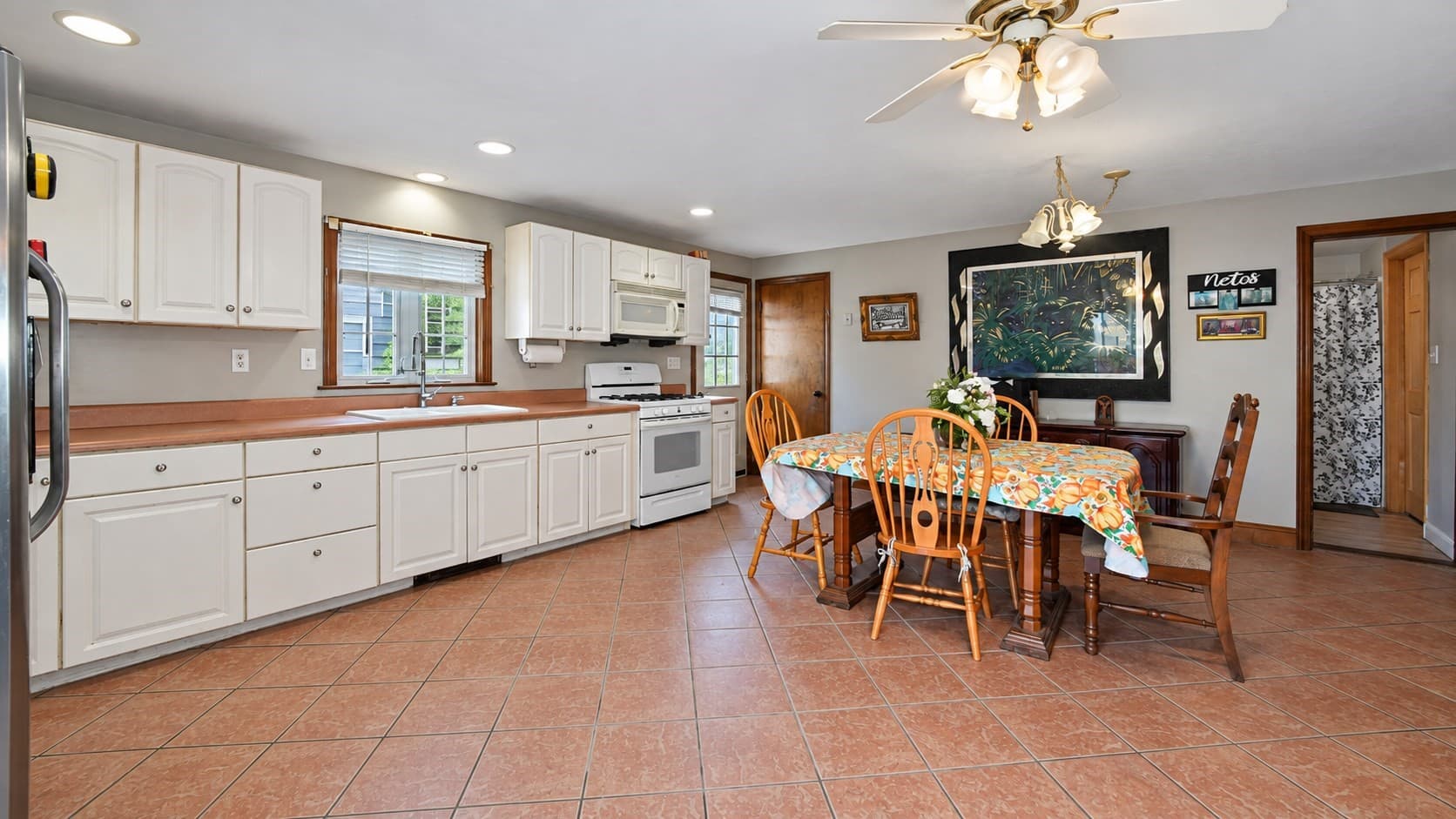Single Family Residence at 37 Benefit St, Taunton MA 02780, Taunton, photo 8 of 17