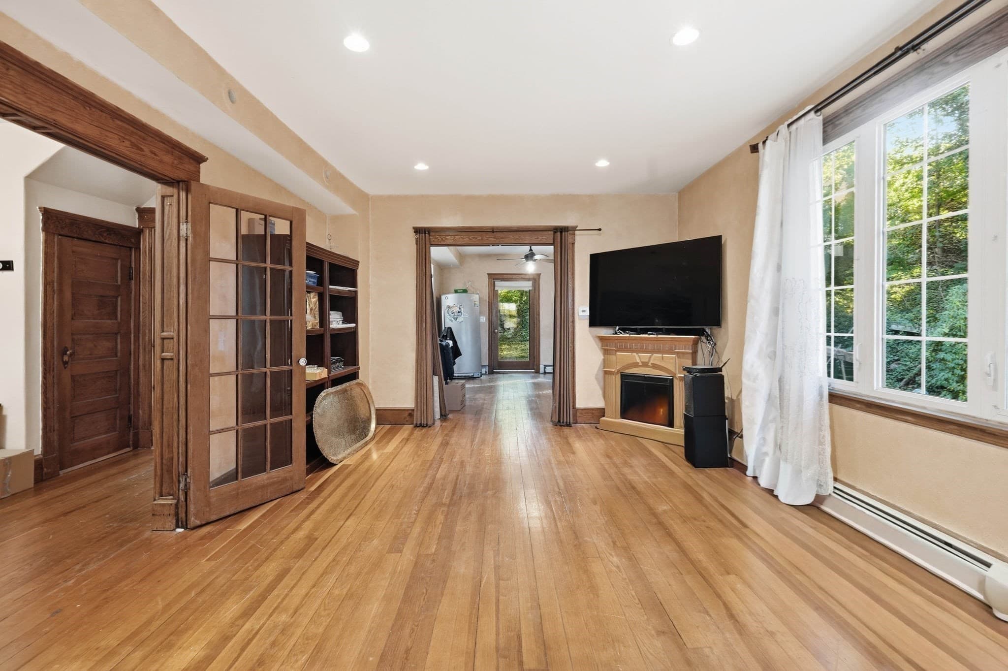 Single Family Residence at 145 Winter St, Saugus MA 01906, Saugus, photo 10 of 39