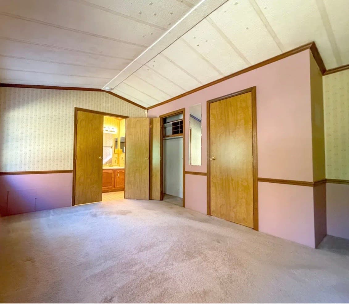 Mobile Home at 403 Tully Rd, Orange MA 01364, Orange, photo 13 of 30