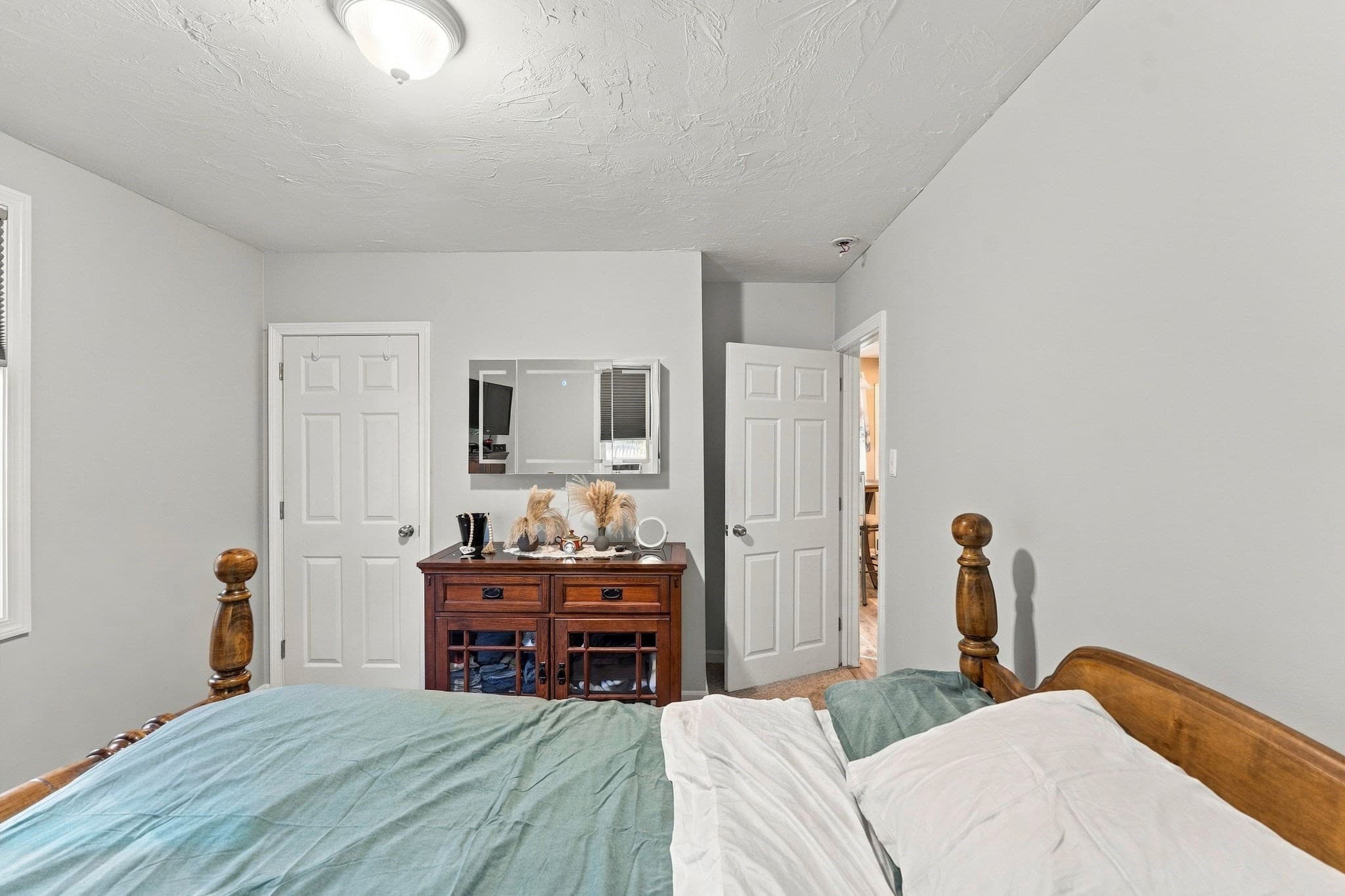 Condominium at 31 Thurston Avenue # 31, Northbridge MA 01534, Northbridge, photo 17 of 34