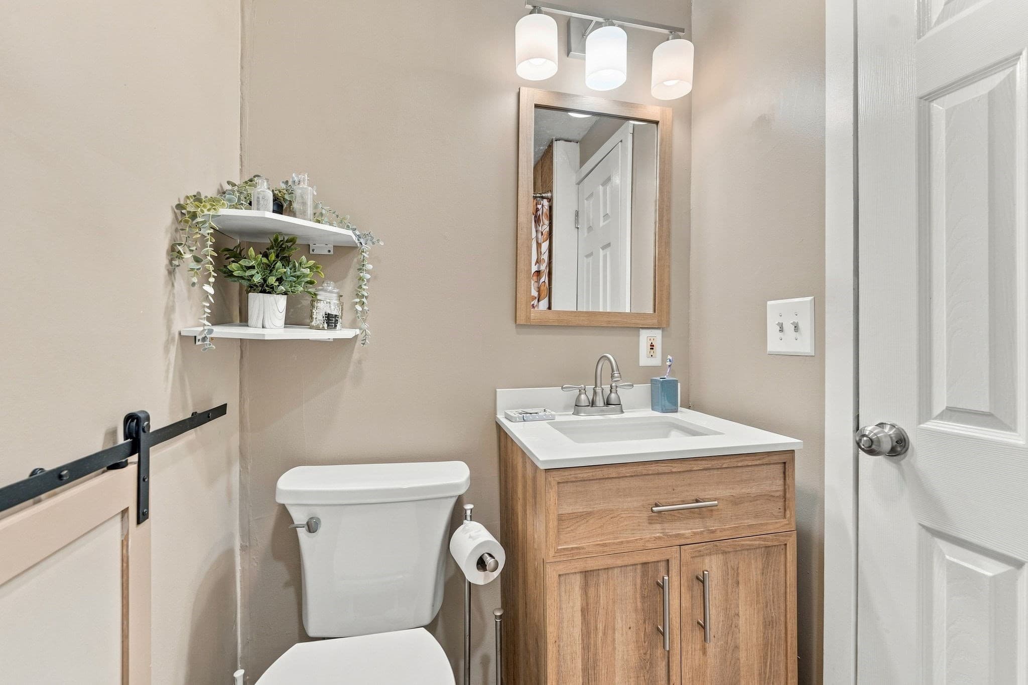 Condominium at 31 Thurston Avenue # 31, Northbridge MA 01534, Northbridge, photo 24 of 34