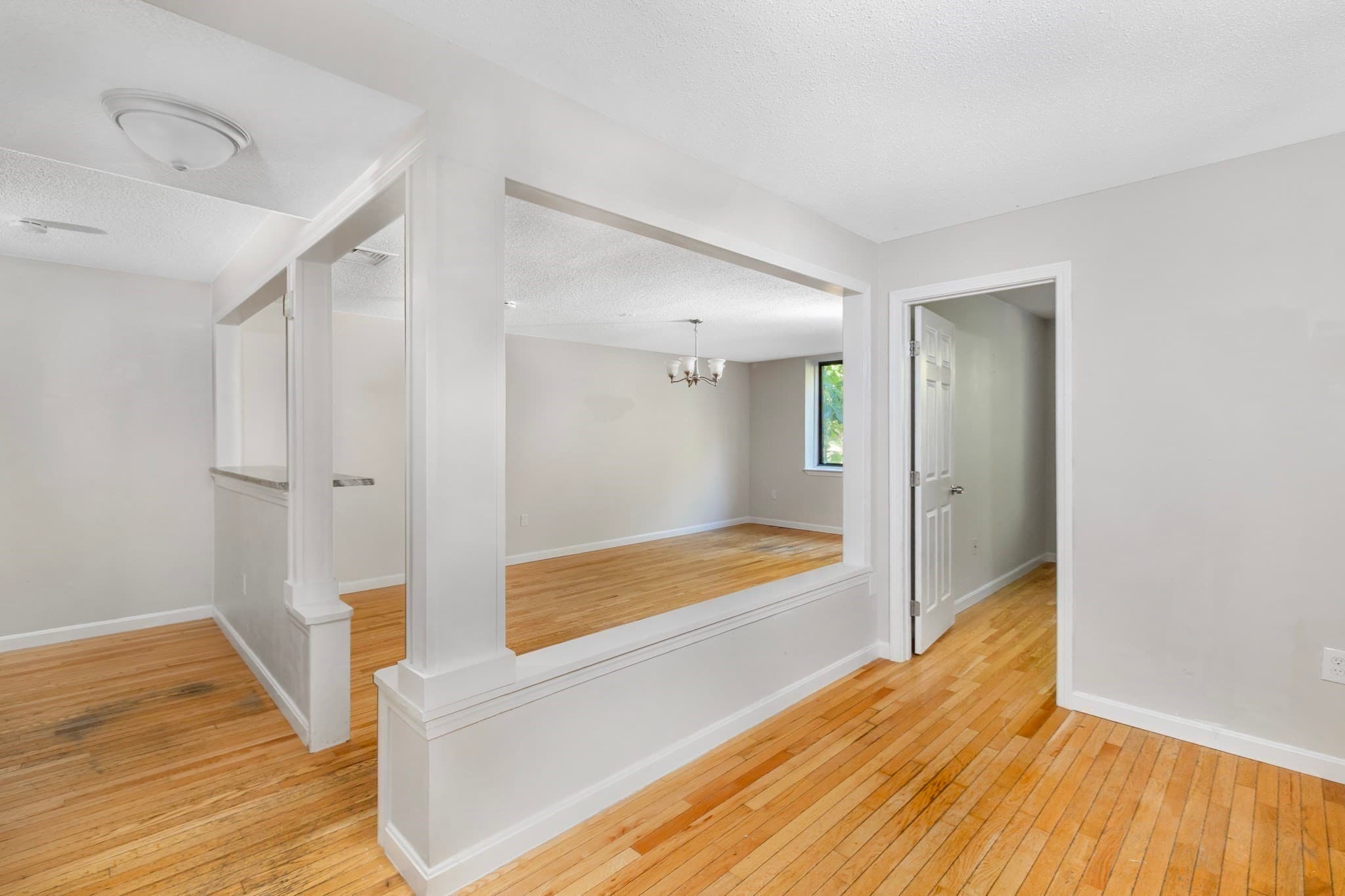Condominium at 1029 Pleasant St # 9, Worcester MA 01602, Worcester, photo 6 of 18