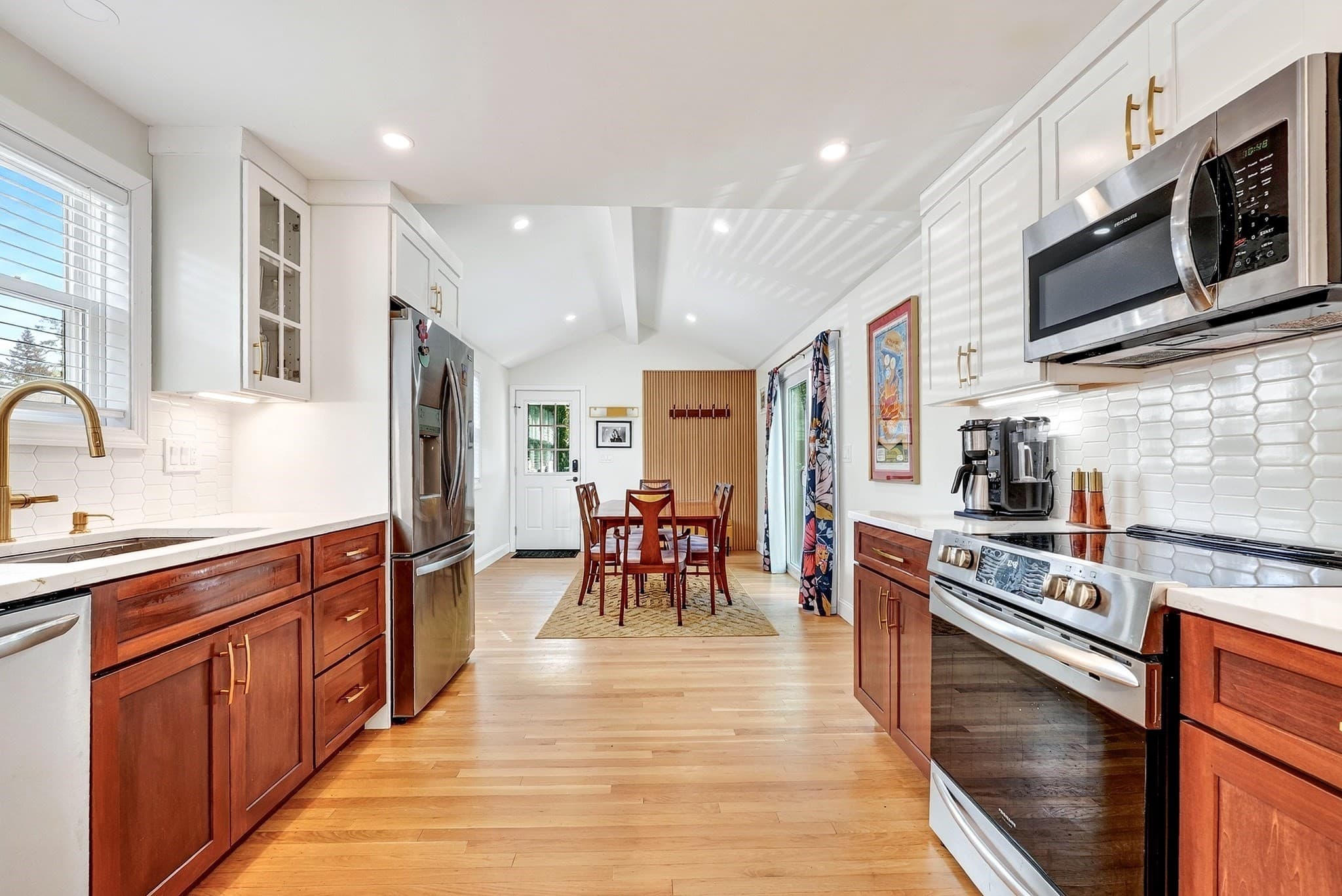 Single Family Residence at 22 Hobson Ave., Wilmington MA 01887, Wilmington, photo 2 of 42