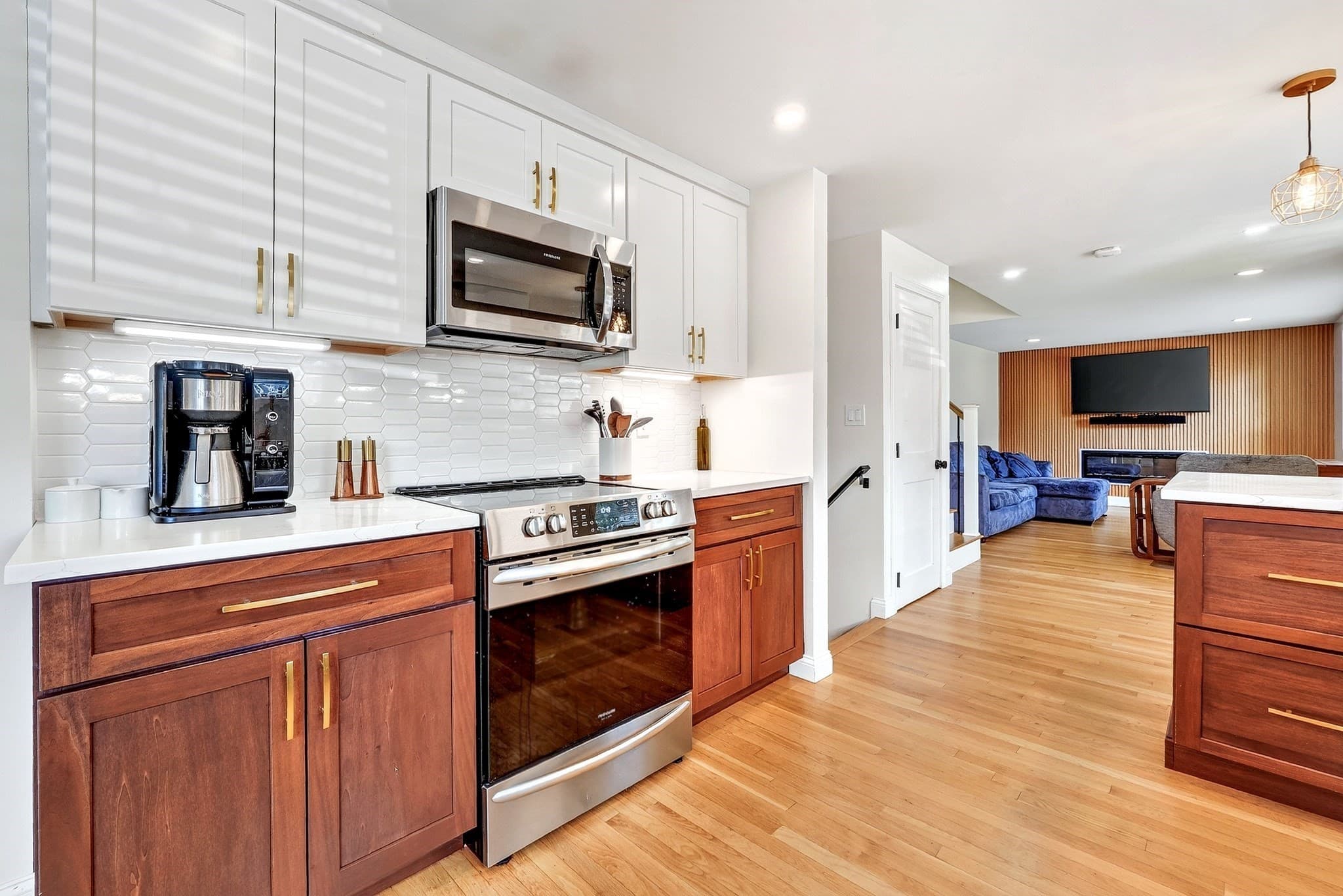 Single Family Residence at 22 Hobson Ave., Wilmington MA 01887, Wilmington, photo 4 of 42