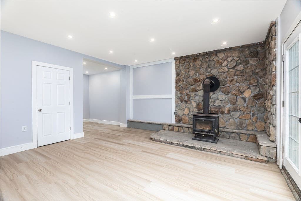 Single Family Residence at 53 Columbia Ave, Lynn MA 01902, Lynn, photo 30 of 35
