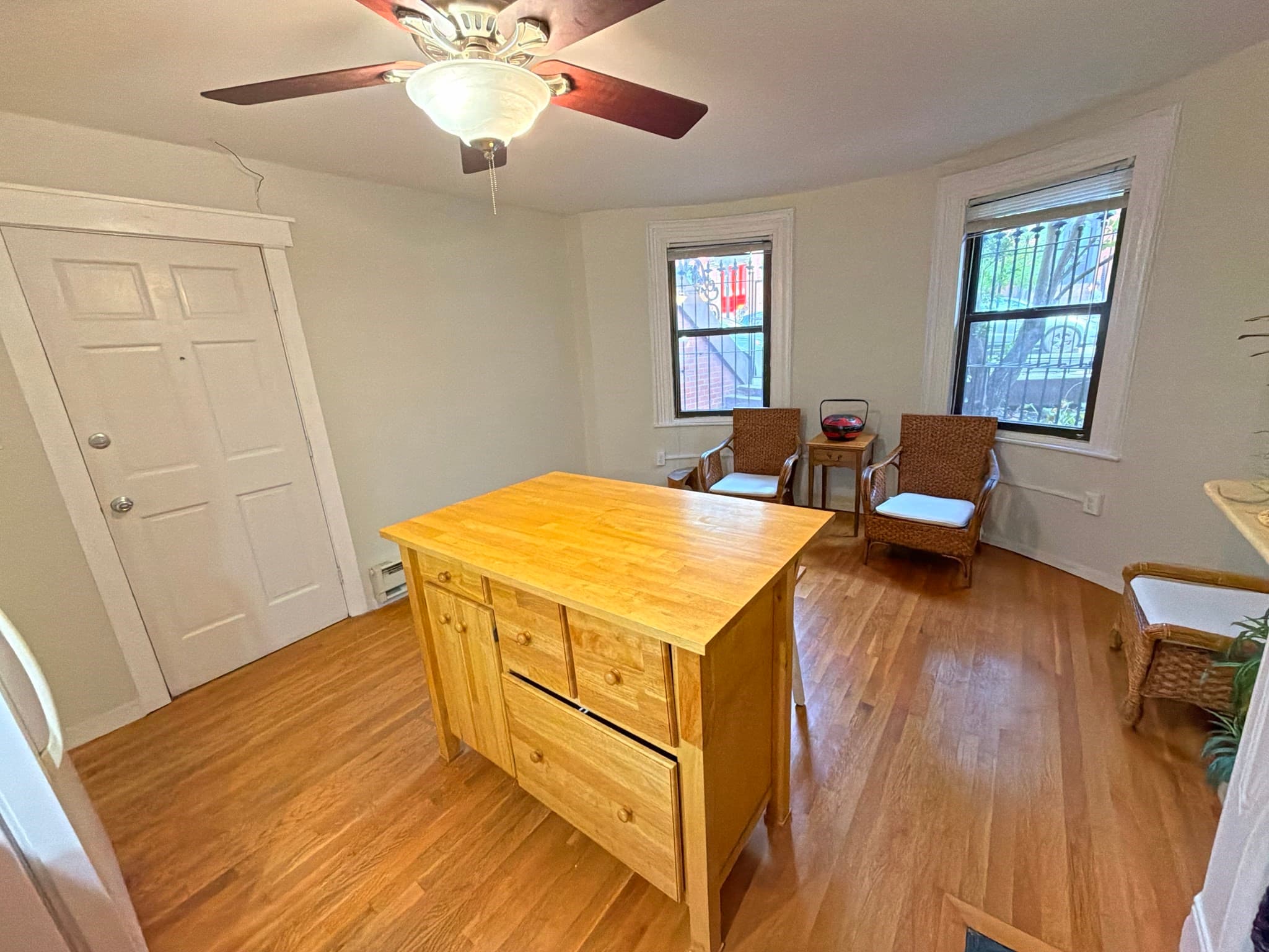 Condominium at 81 E Brookline St # 1, Boston MA 02118, Boston, photo 2 of 22