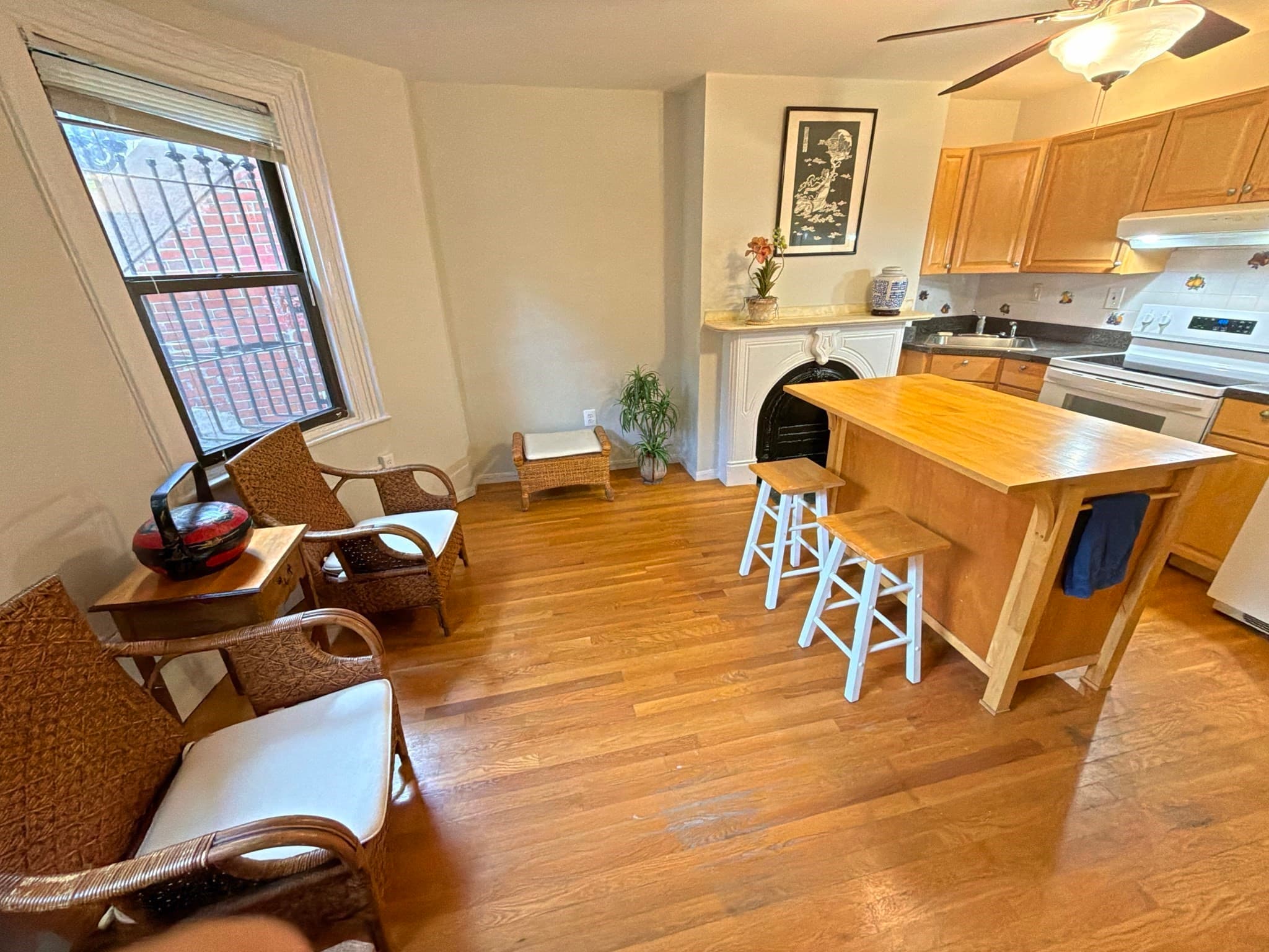 Condominium at 81 E Brookline St # 1, Boston MA 02118, Boston, photo 9 of 22