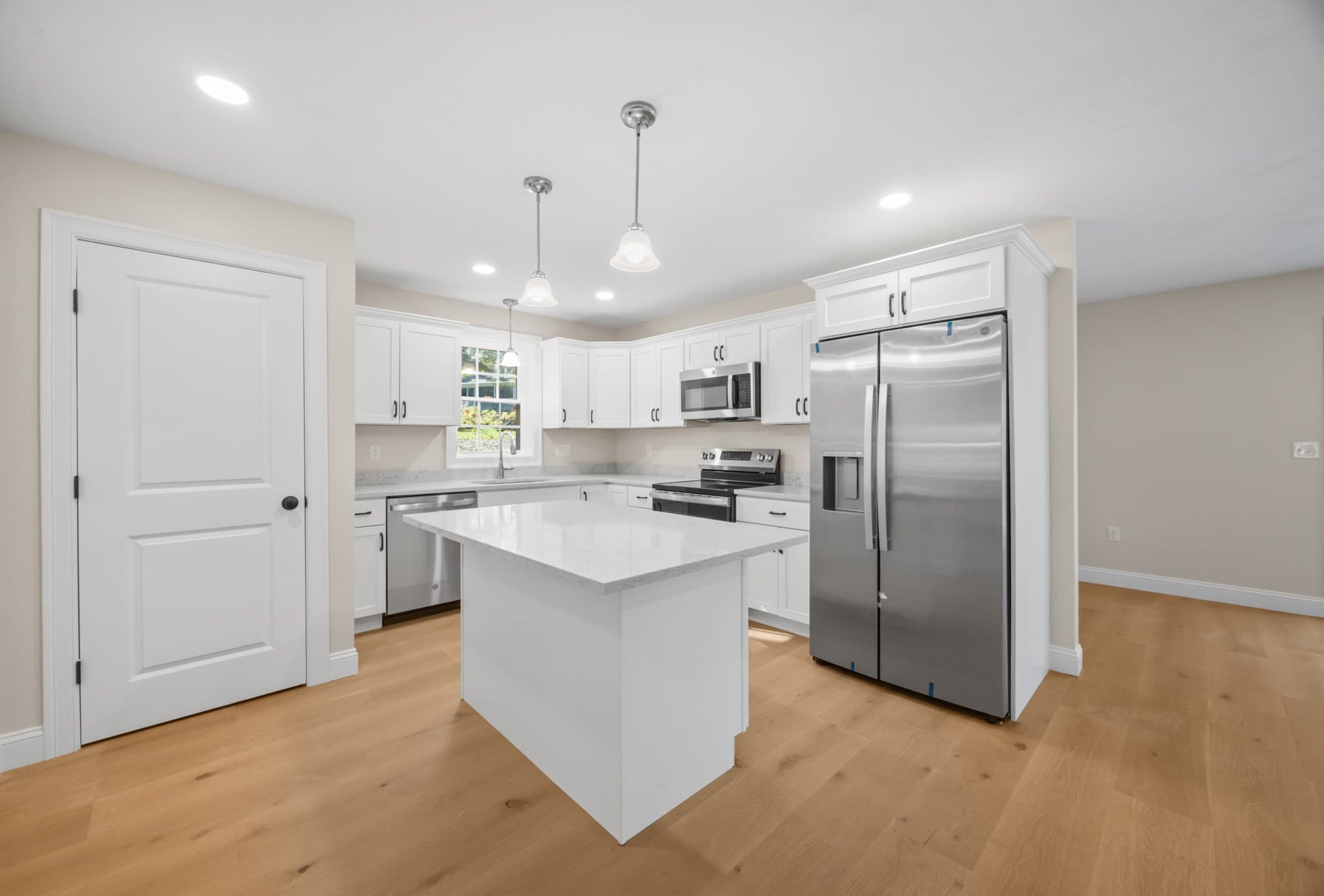 Single Family Residence at 19 Captains Way, Lakeville MA 02347, Lakeville, photo 13 of 33