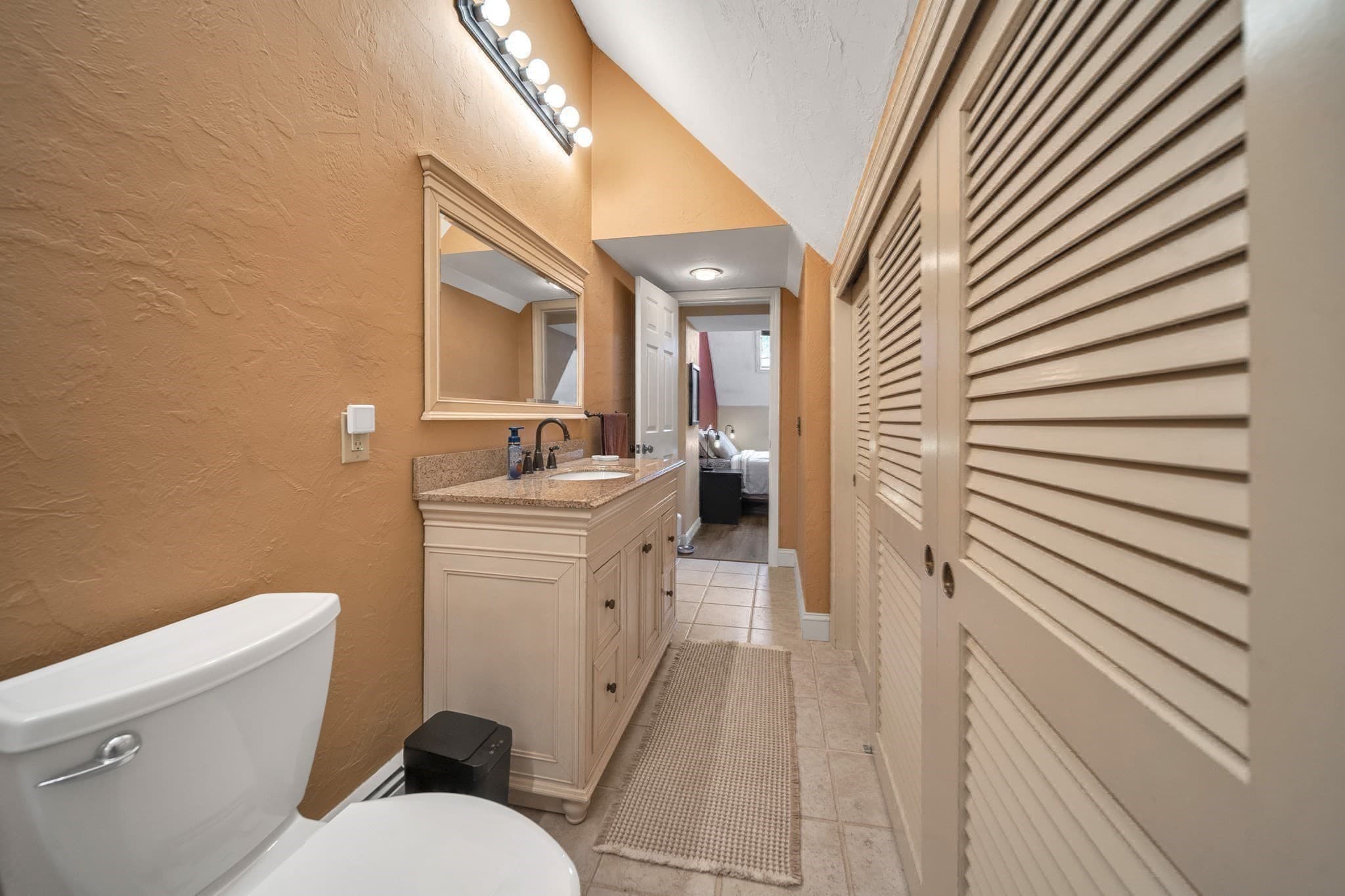 Condominium at 25 Bayberry Dr # 25, Worcester MA 01607, Worcester, photo 12 of 26