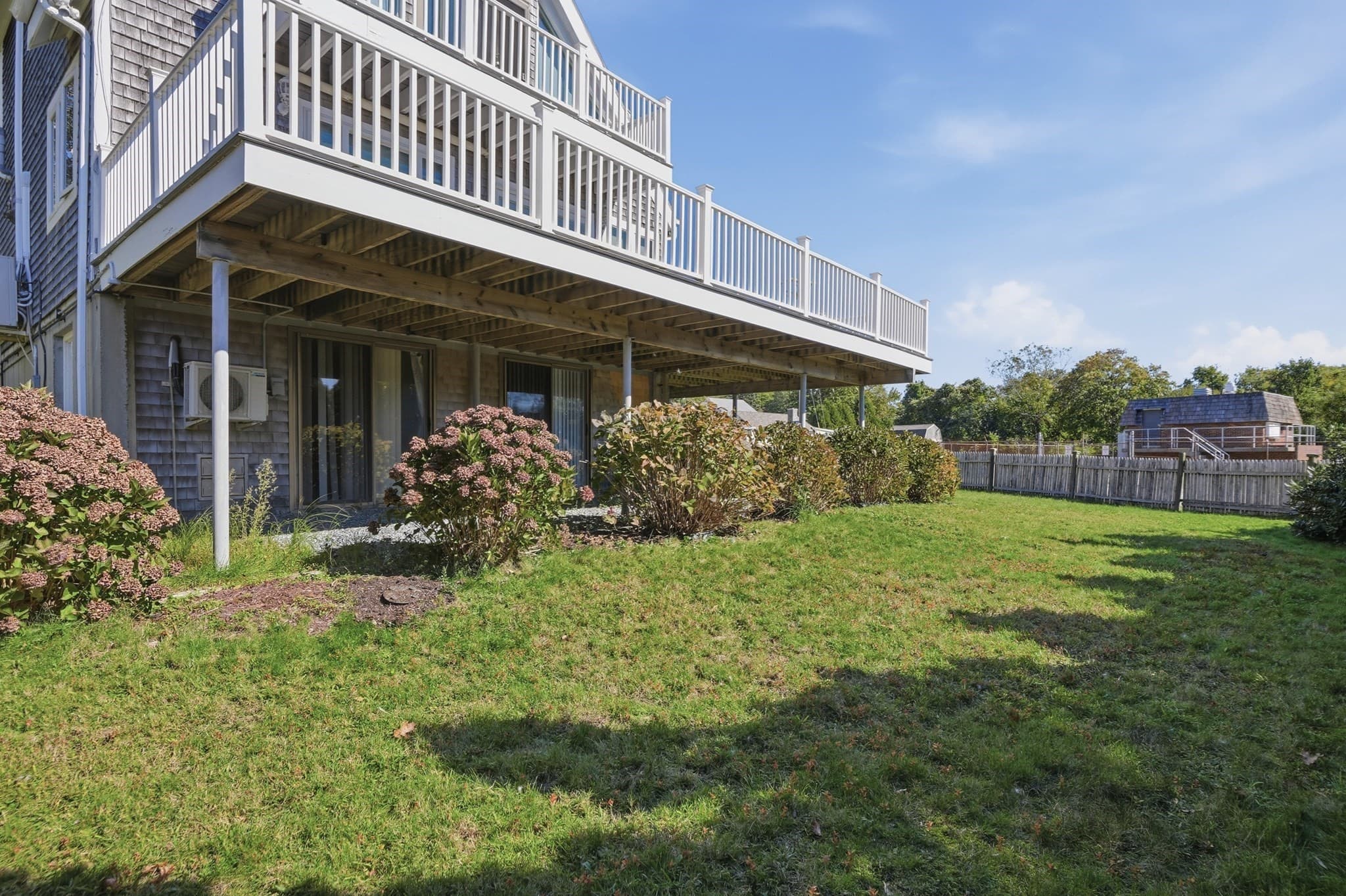 Single Family Residence at 5 Bayview Ave, Fairhaven MA 02719, Fairhaven, photo 6 of 42