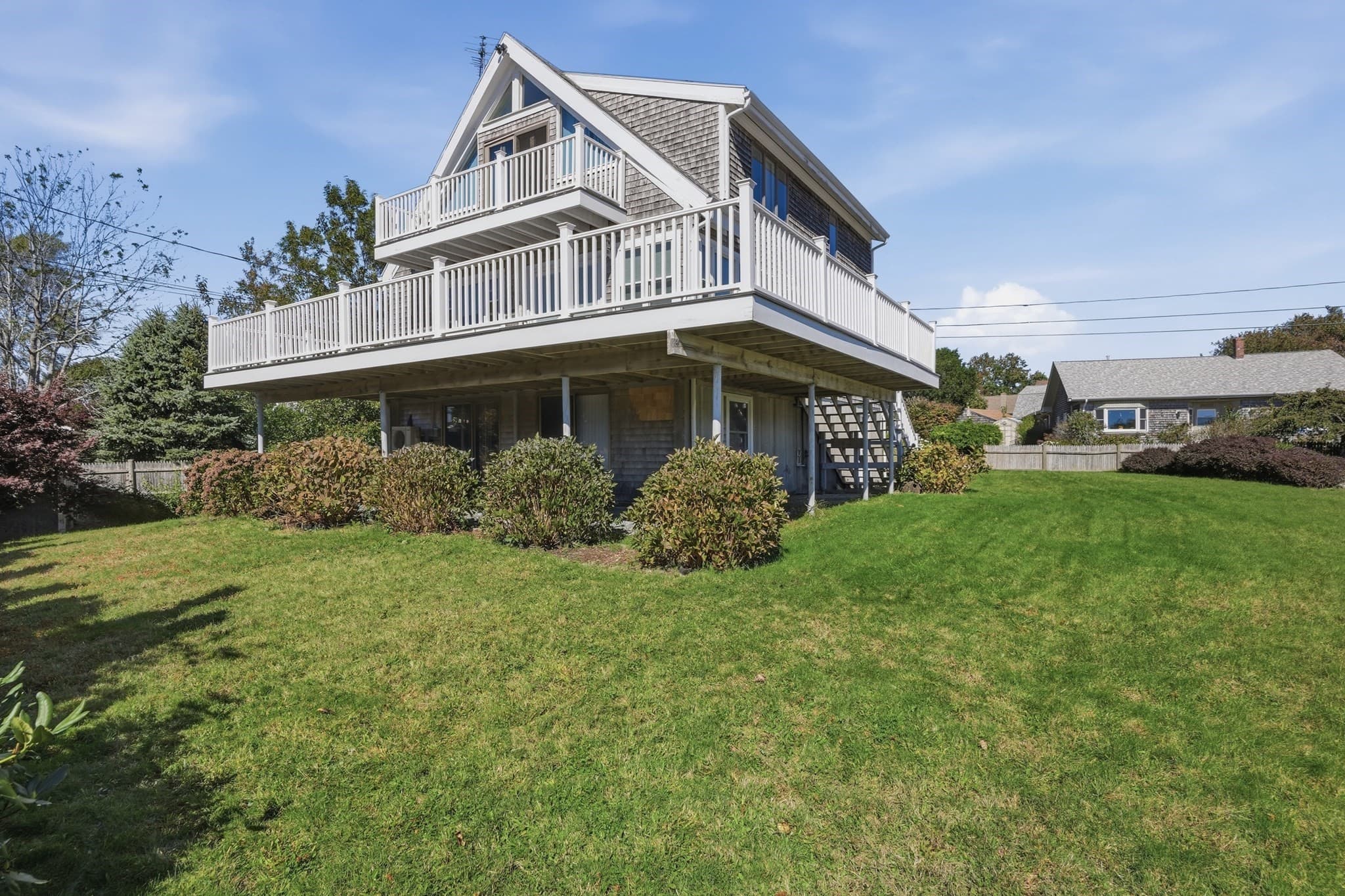 5 Bayview Ave, Fairhaven MA 02719