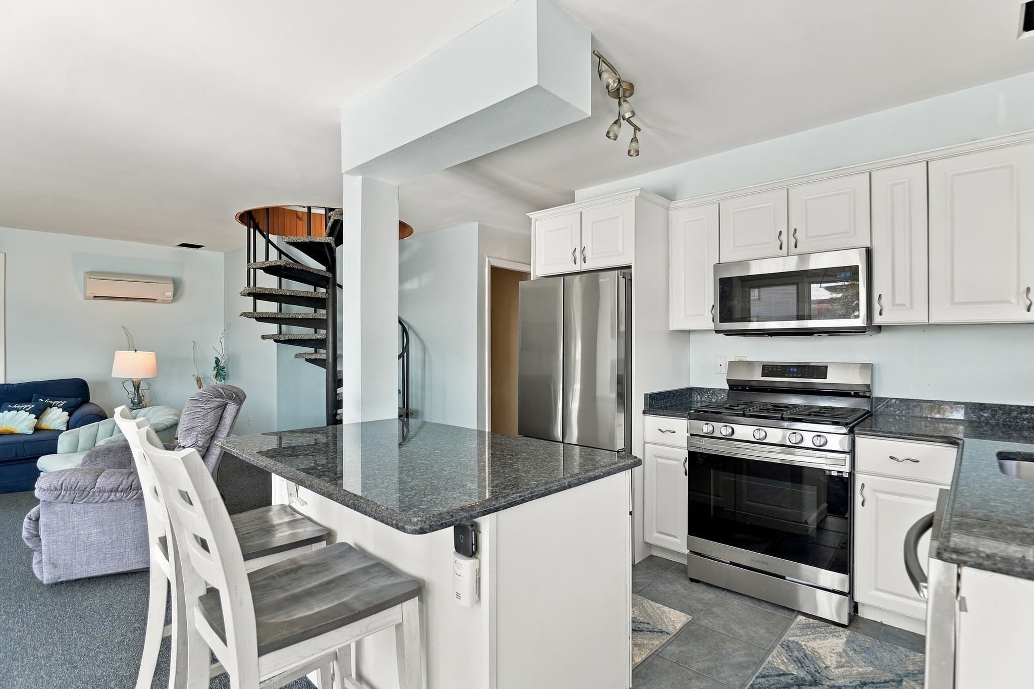 Single Family Residence at 5 Bayview Ave, Fairhaven MA 02719, Fairhaven, photo 24 of 42