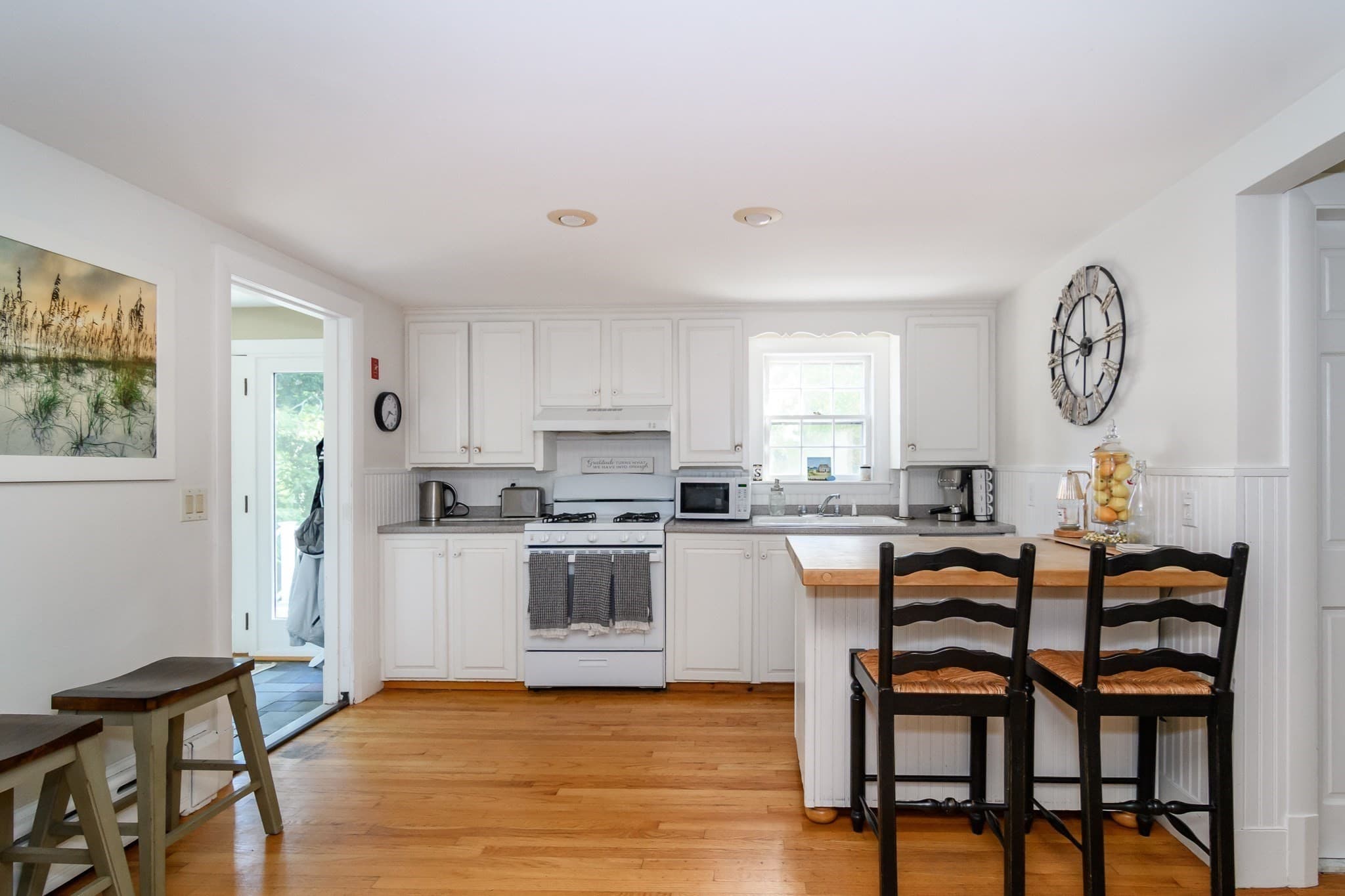 Single Family Residence at 11 Burtonwood Ave, Bourne MA 02532, Bourne, photo 7 of 21