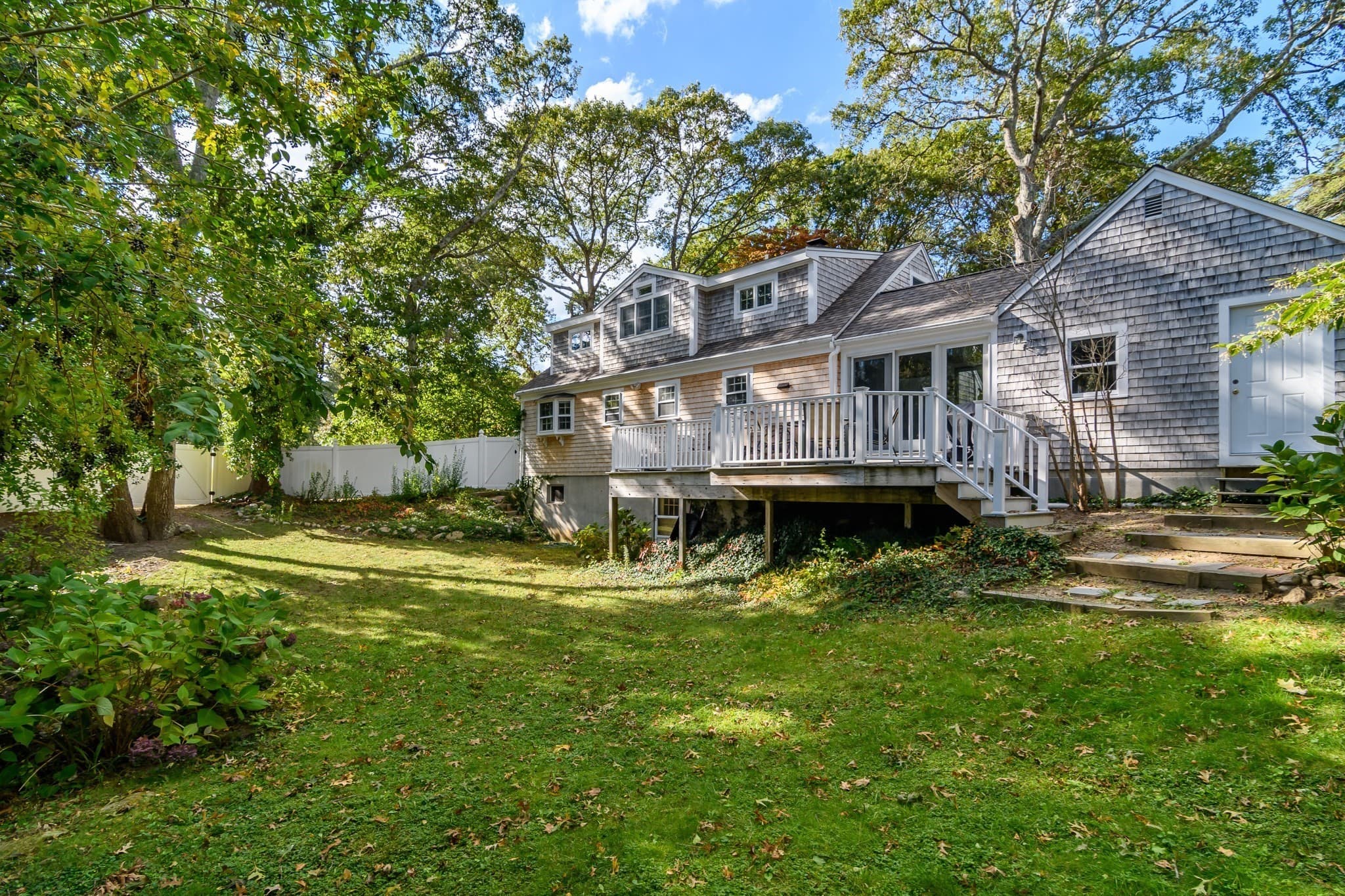 Single Family Residence at 11 Burtonwood Ave, Bourne MA 02532, Bourne, photo 4 of 21
