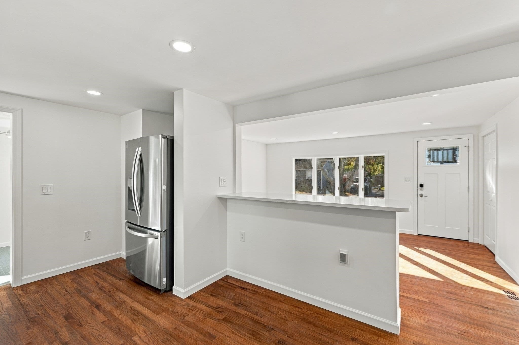 Single Family Residence at 29 Windsor Rd, Beverly MA 01915, Beverly, photo 7 of 38