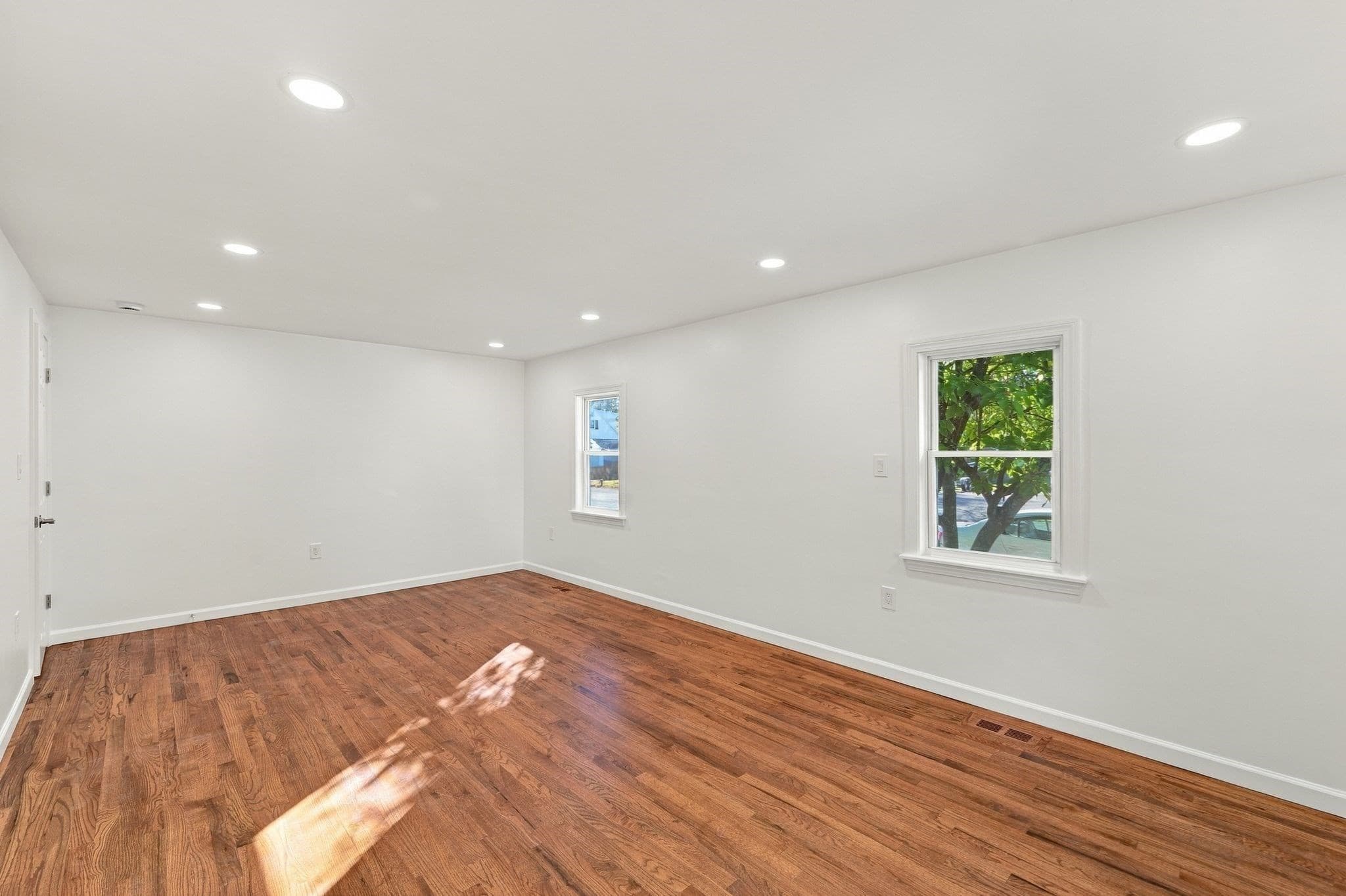Single Family Residence at 29 Windsor Rd, Beverly MA 01915, Beverly, photo 18 of 38