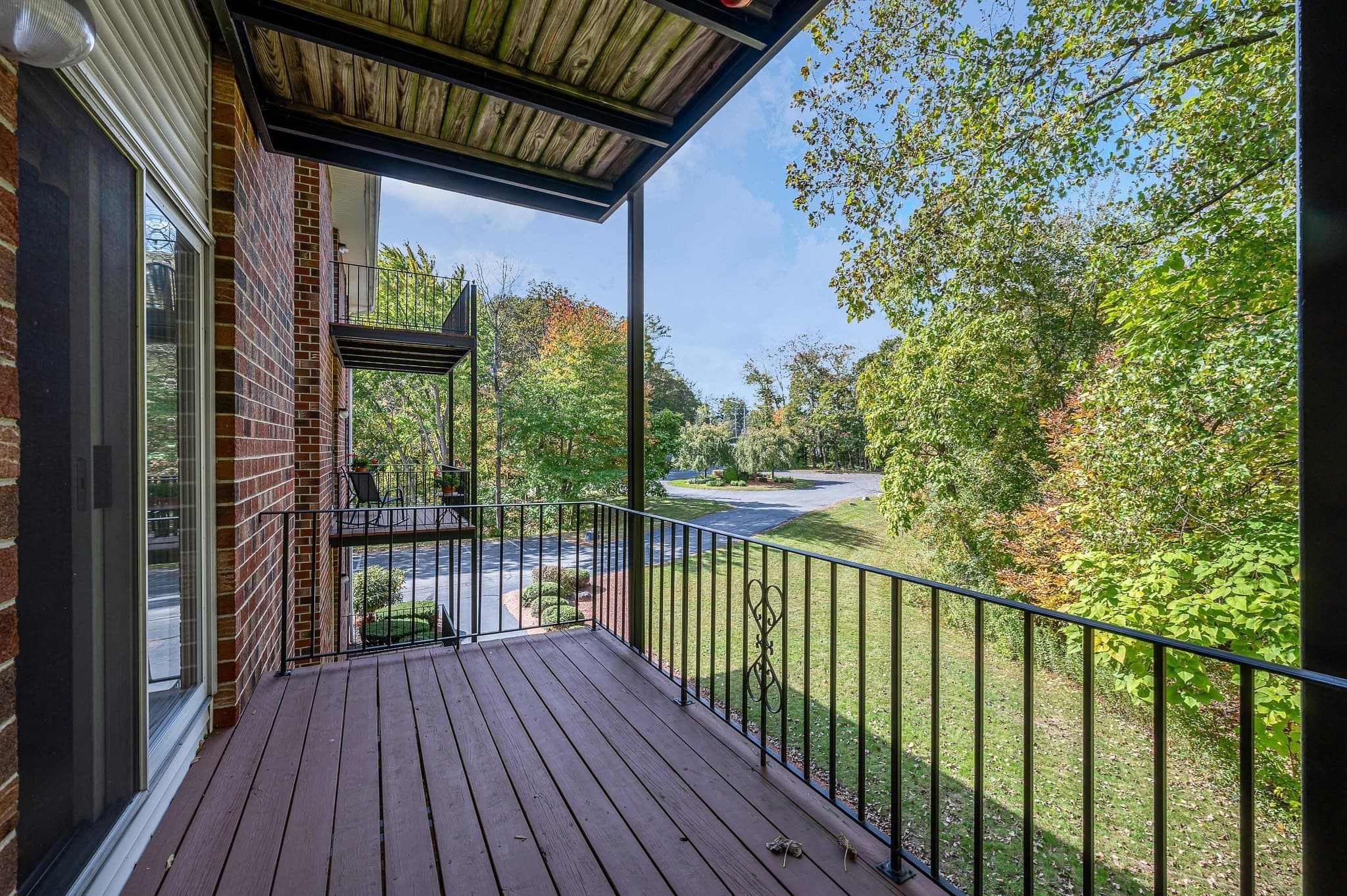 Condominium at 21 Dallas Dr # 202, Dracut MA 01826, Dracut, photo 26 of 29