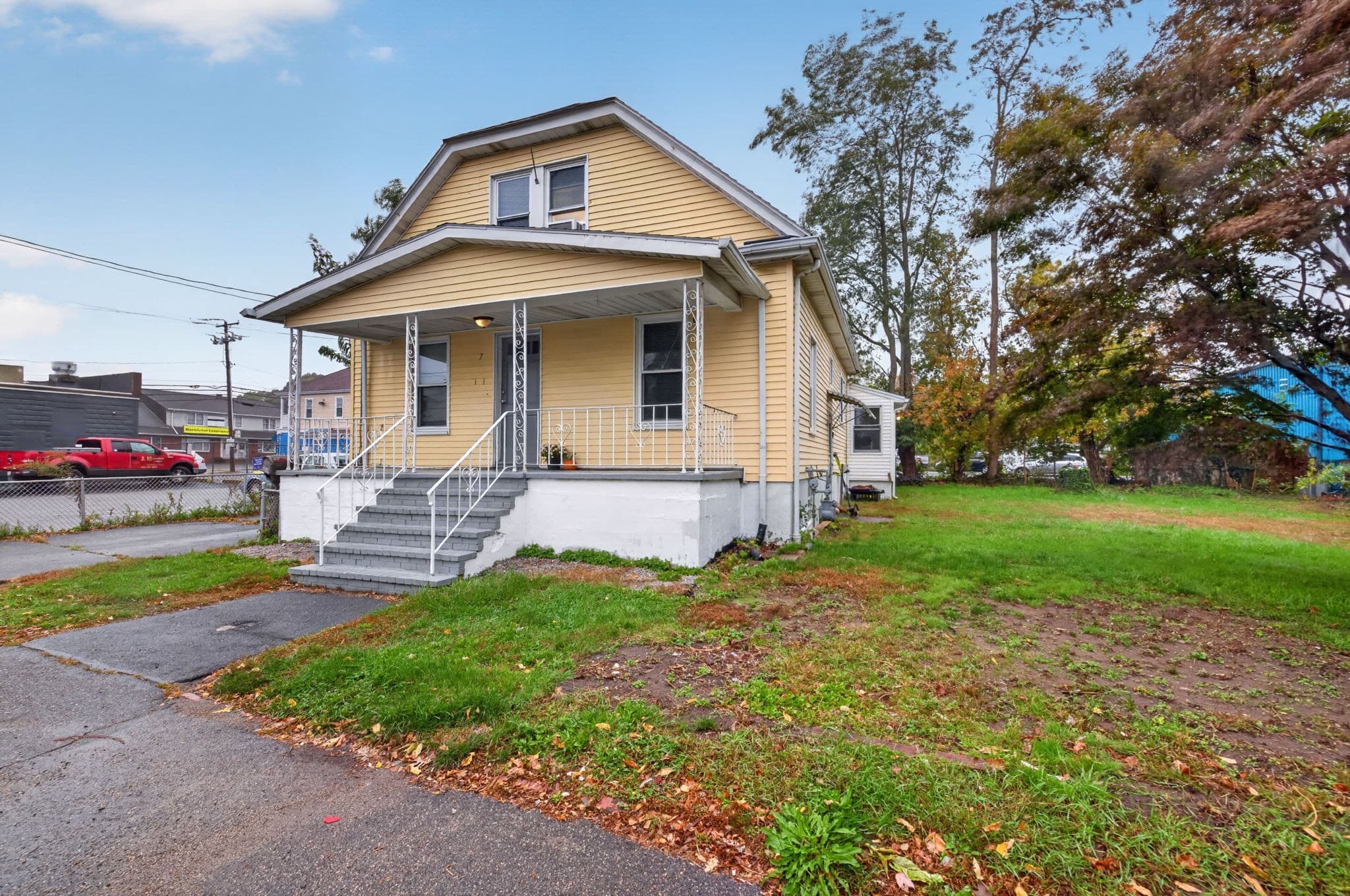 Single Family Residence at 7 Garfield St, Acushnet MA 02743, photo 3 of 42