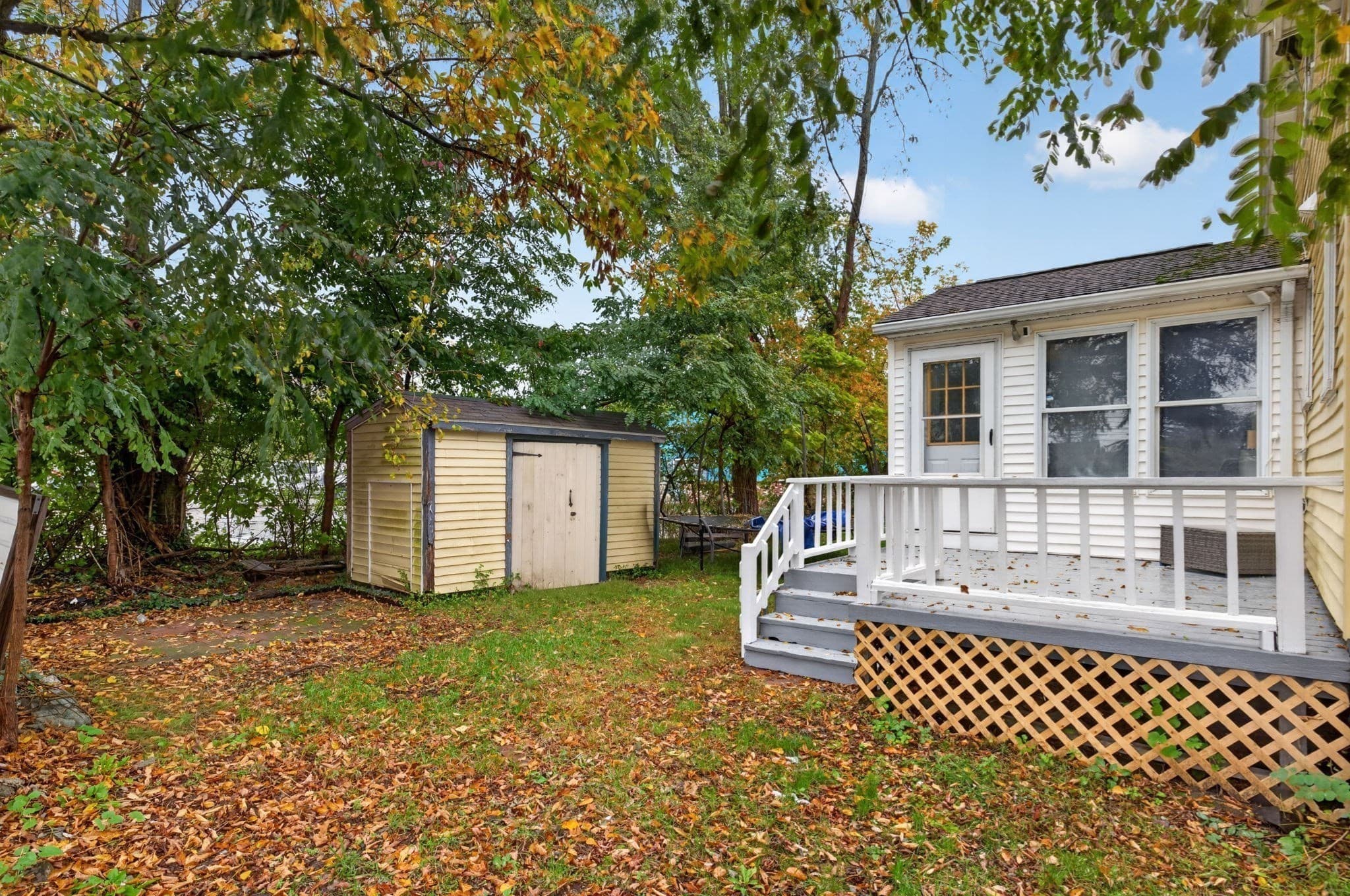 Single Family Residence at 7 Garfield St, Acushnet MA 02743, photo 5 of 42