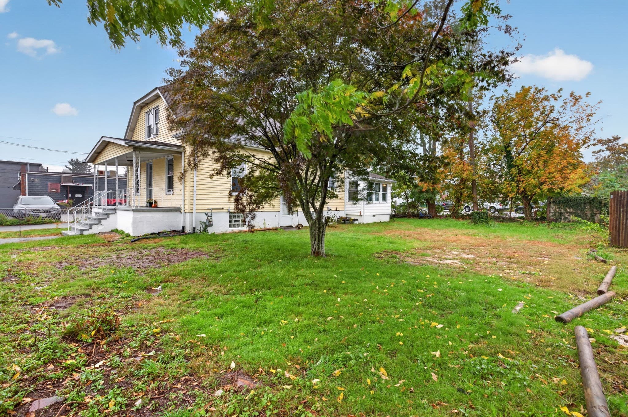 Single Family Residence at 7 Garfield St, Acushnet MA 02743, photo 4 of 42