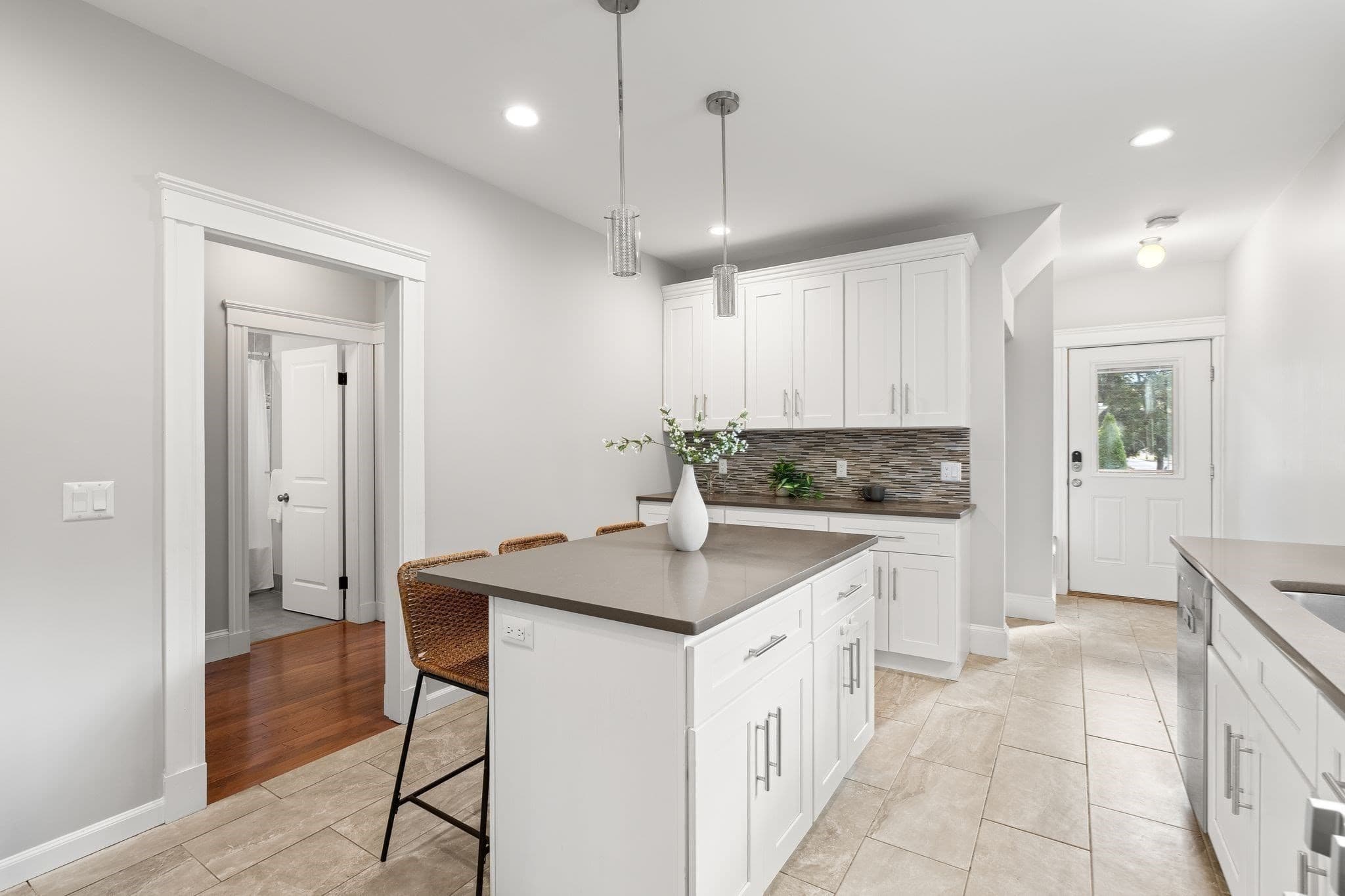 Condominium at 580 High Street # 1, Medford MA 02155, Medford, photo 16 of 42