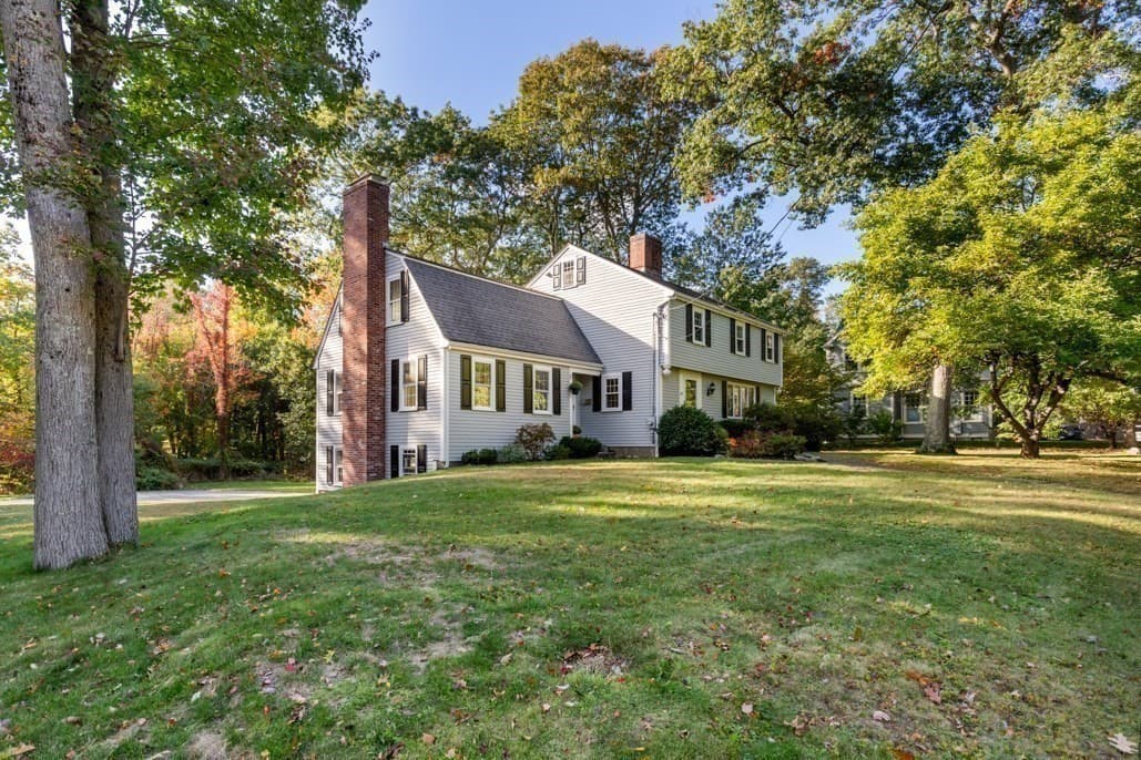 Single Family Residence at 24 Fletcher Rd, Lynnfield MA 01940, Lynnfield, photo 3 of 42