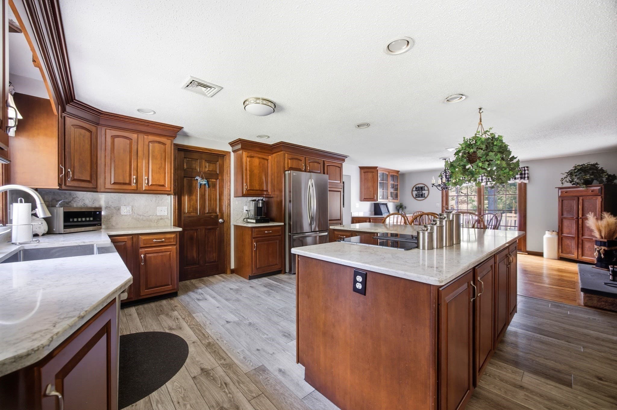 Single Family Residence at 363 Loomis St, Westfield MA 01085, Westfield, photo 6 of 42