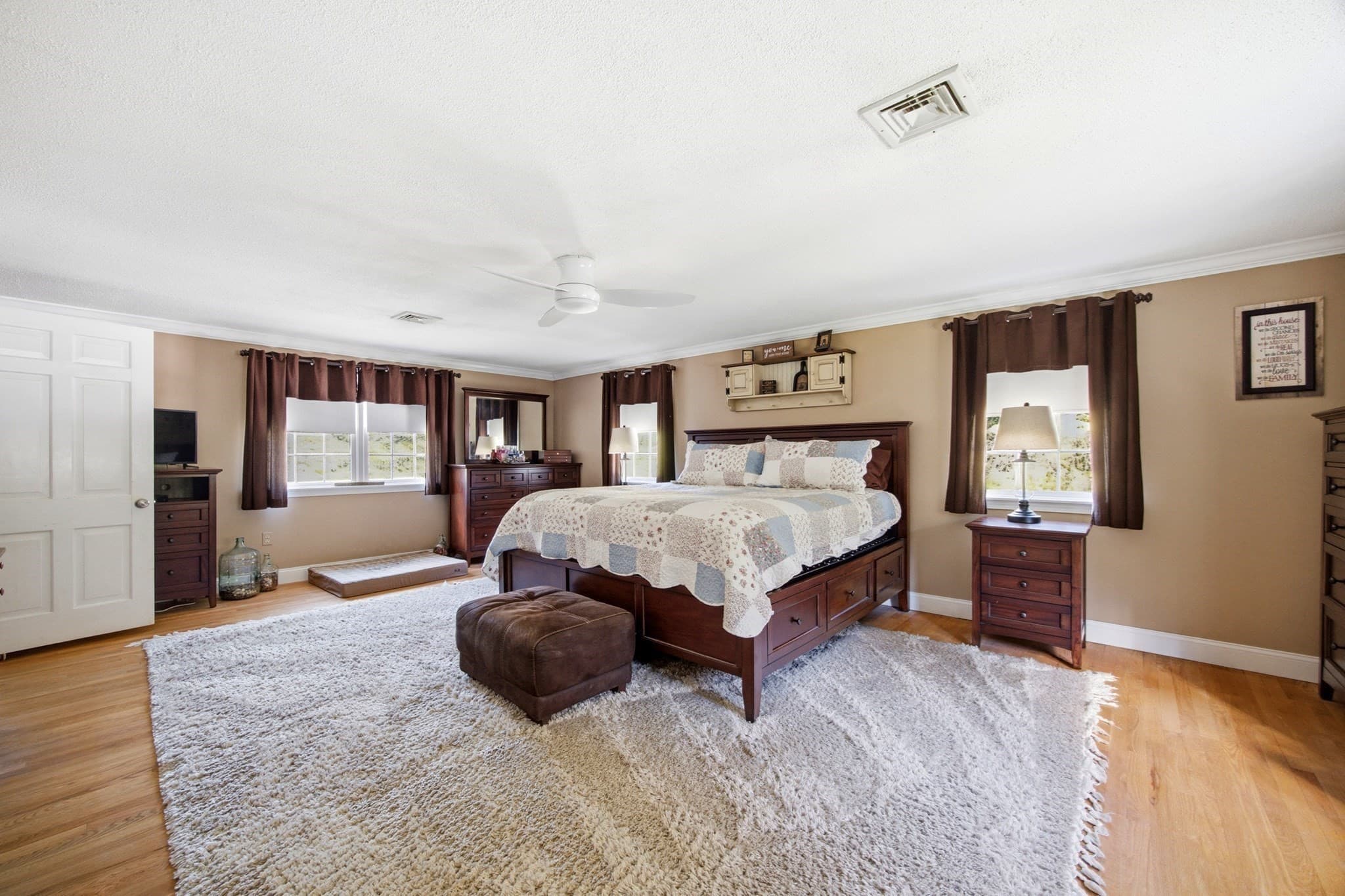 Single Family Residence at 363 Loomis St, Westfield MA 01085, Westfield, photo 13 of 42