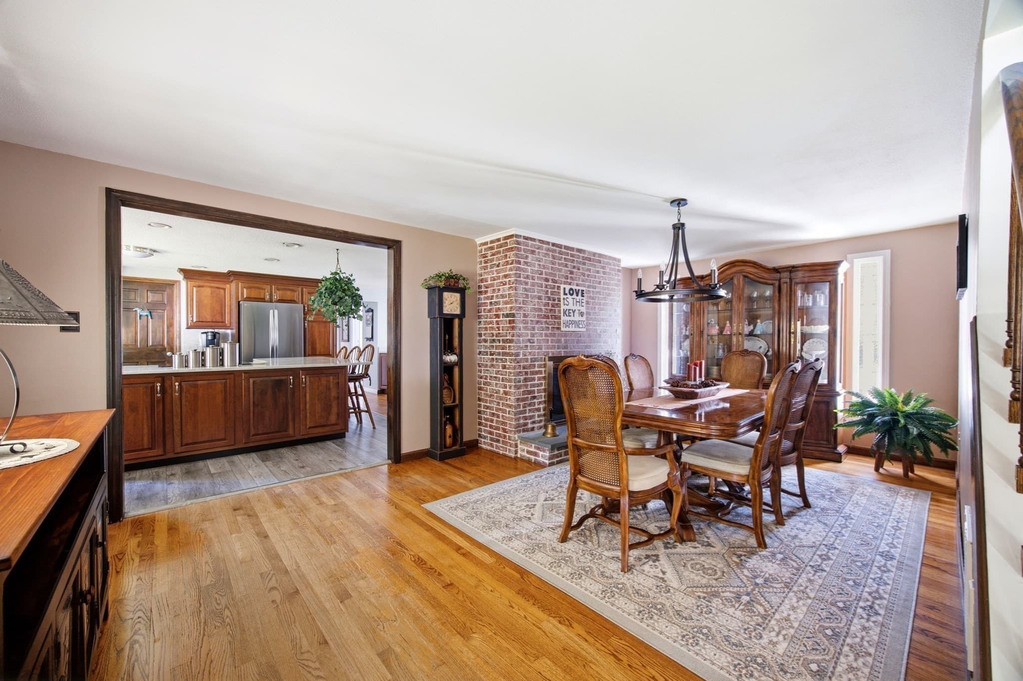 Single Family Residence at 363 Loomis St, Westfield MA 01085, Westfield, photo 3 of 42