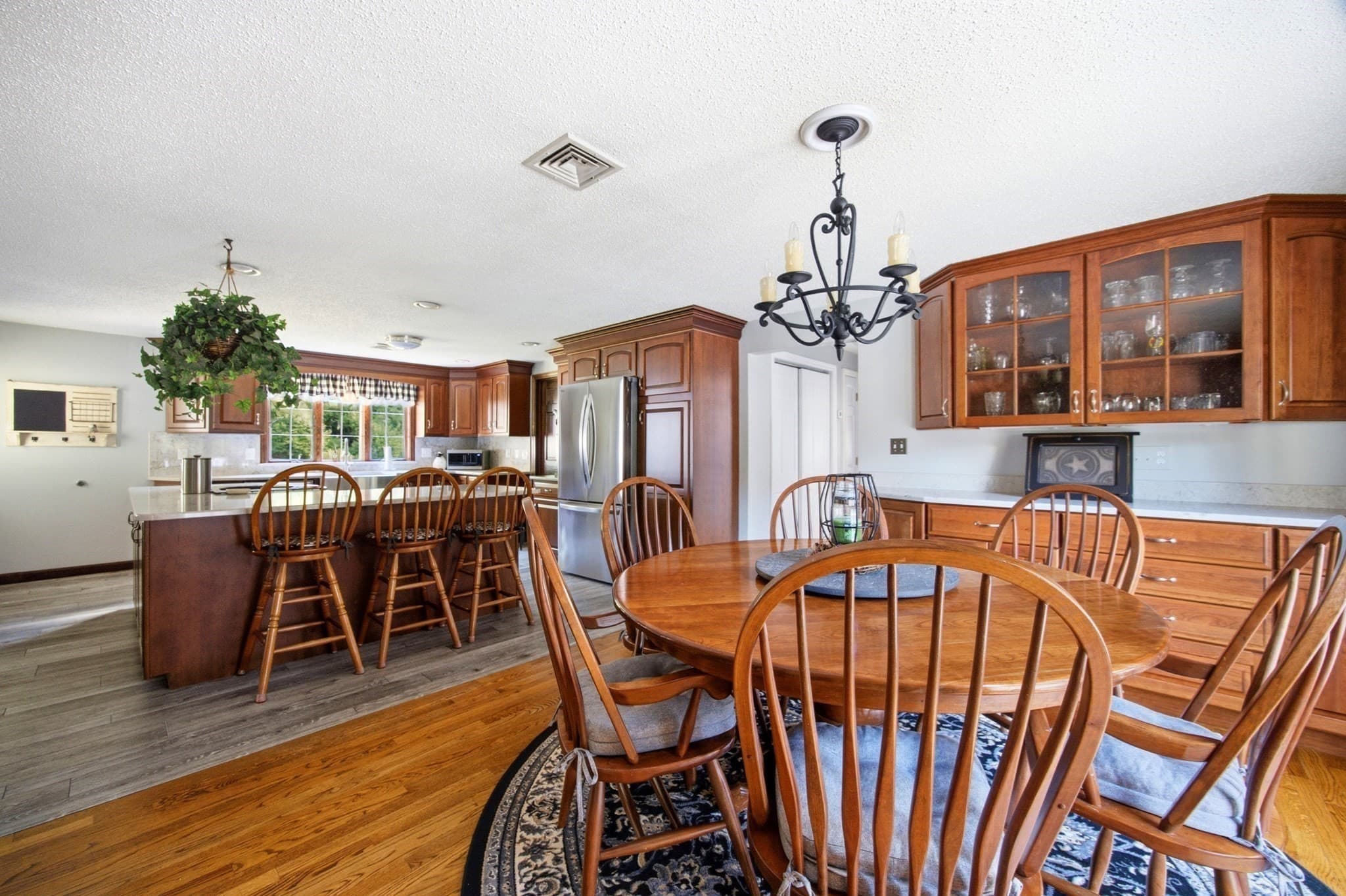 Single Family Residence at 363 Loomis St, Westfield MA 01085, Westfield, photo 9 of 42