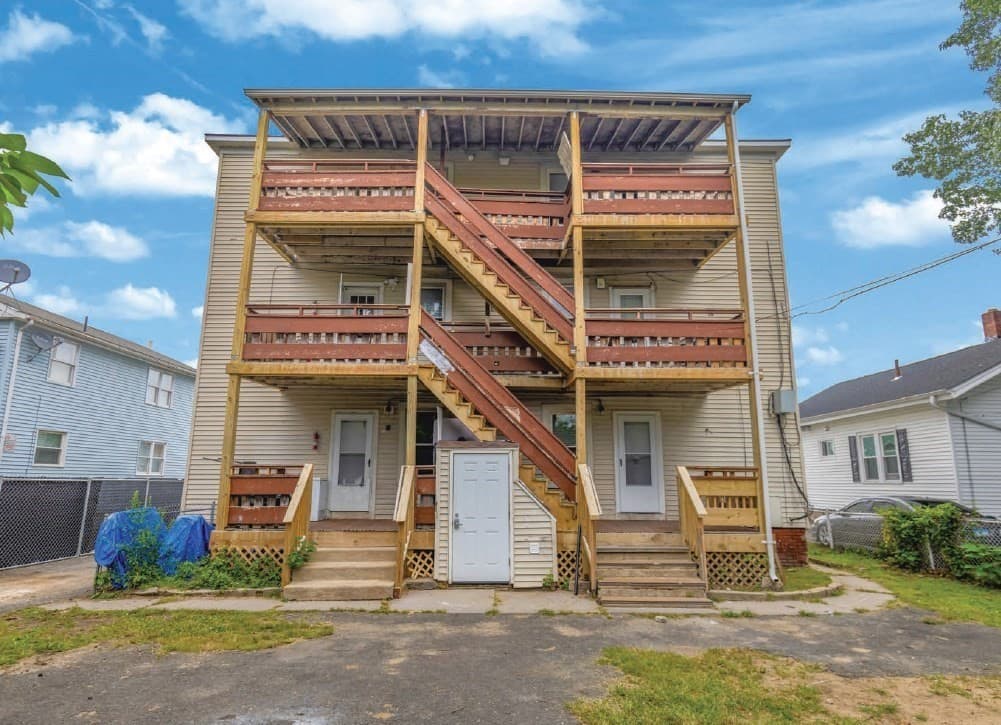 5-9 Family at 82 Malden St, Springfield MA 01108, Springfield, photo 6 of 13