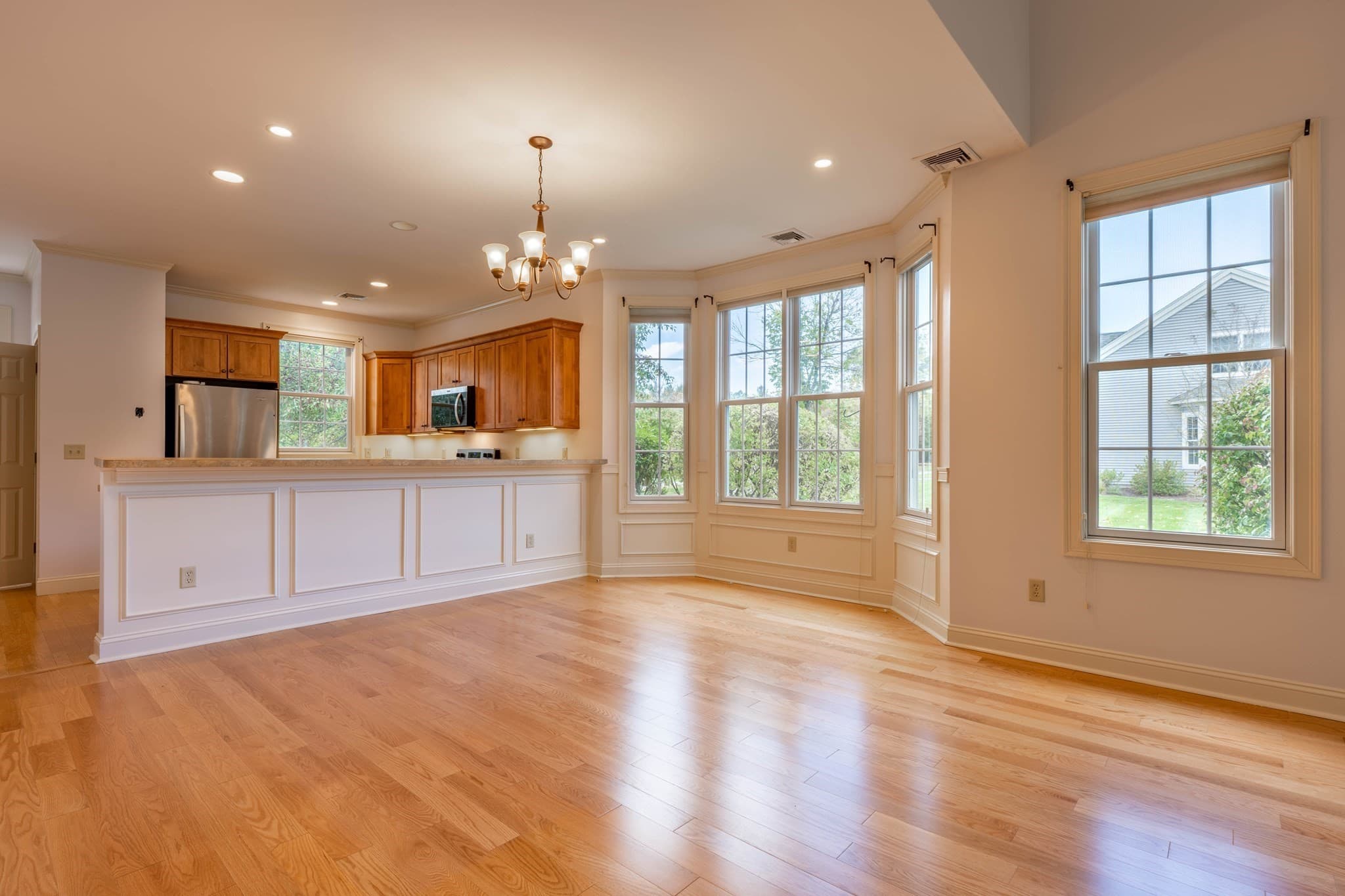 Condominium at 359 Main St # 7A, Easthampton MA 01027, Easthampton, photo 6 of 26