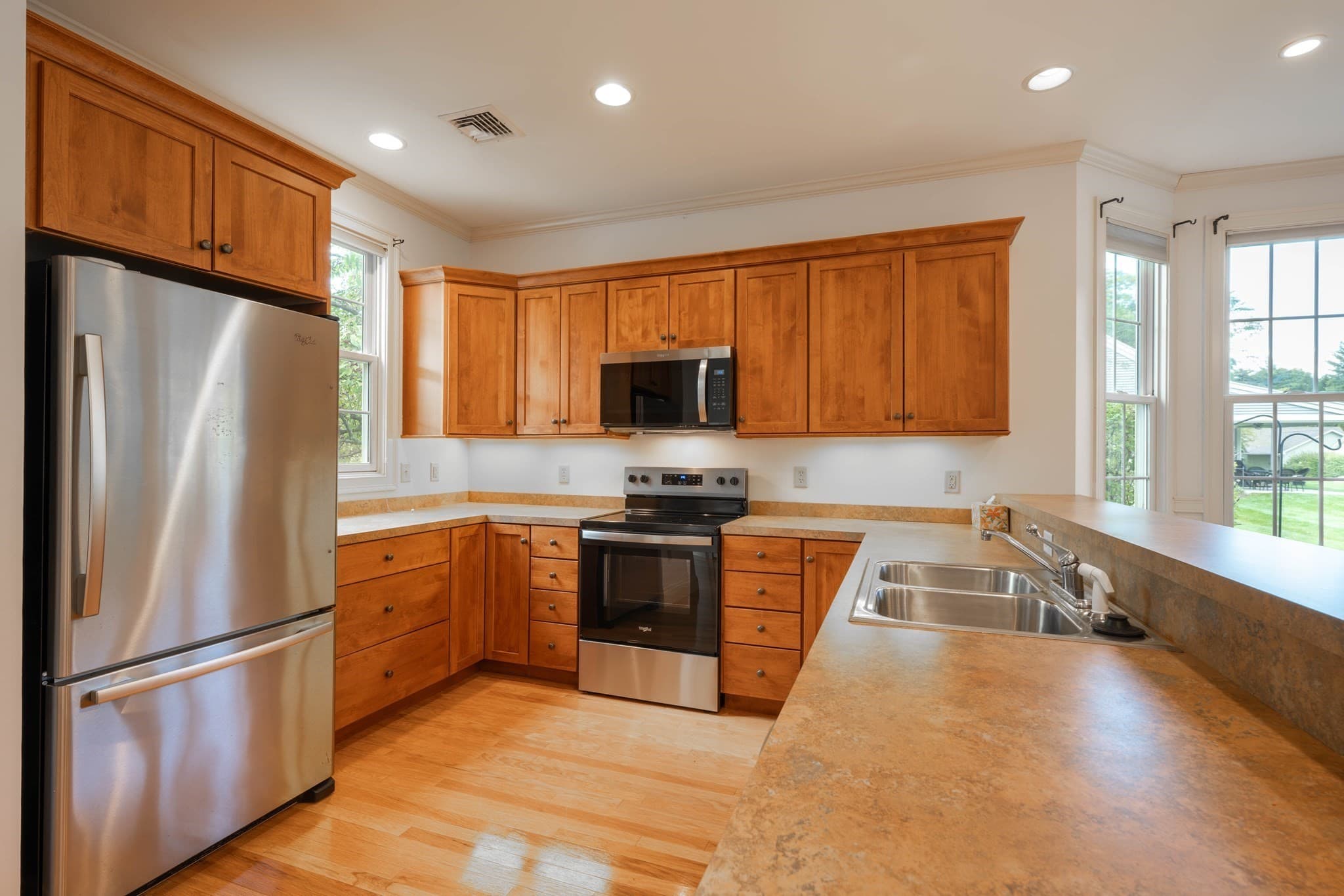 Condominium at 359 Main St # 7A, Easthampton MA 01027, Easthampton, photo 10 of 26