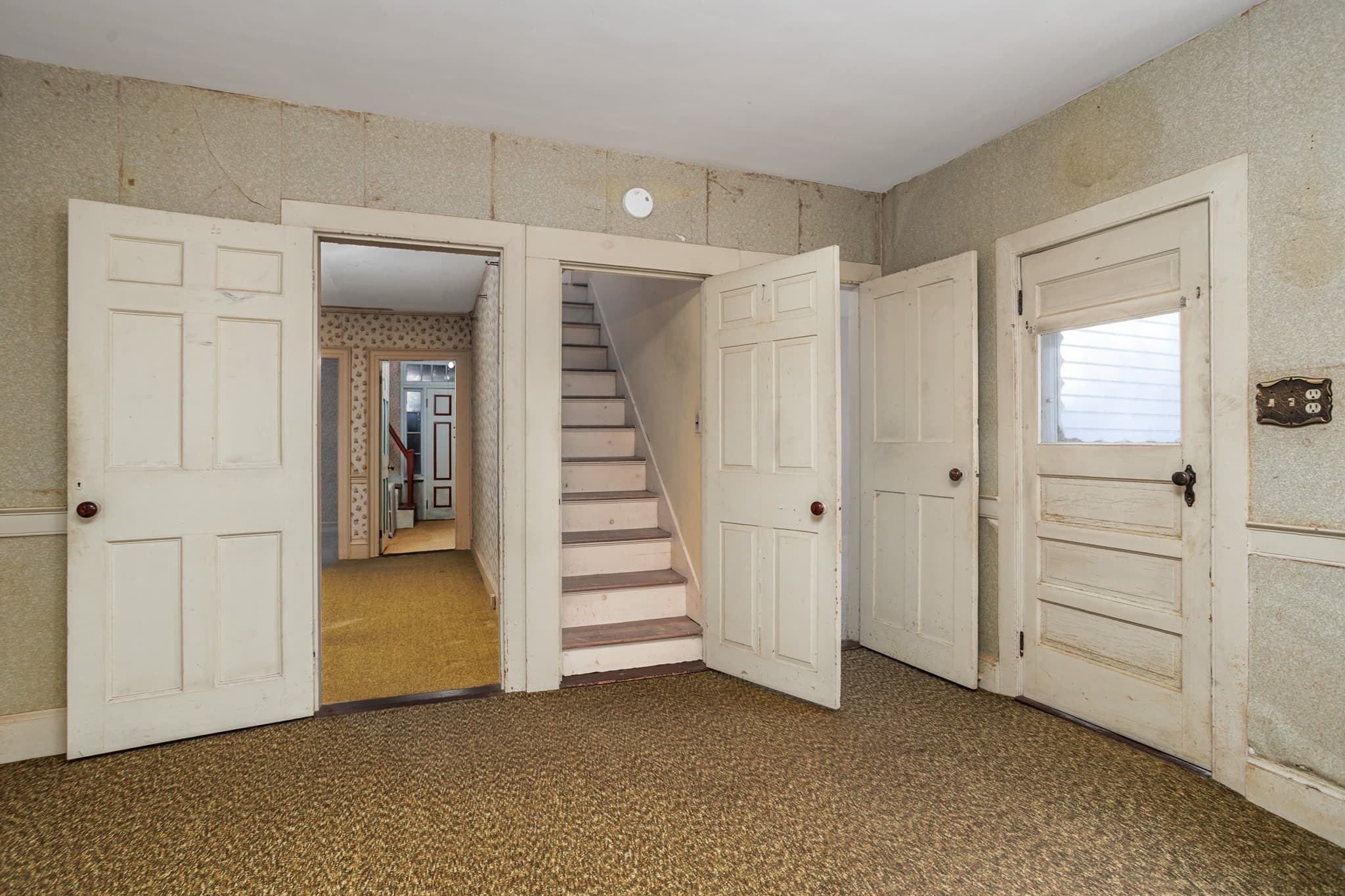 Single Family Residence at 90 Hilltop Dr, Barnstable MA 02648, Barnstable, photo 17 of 42