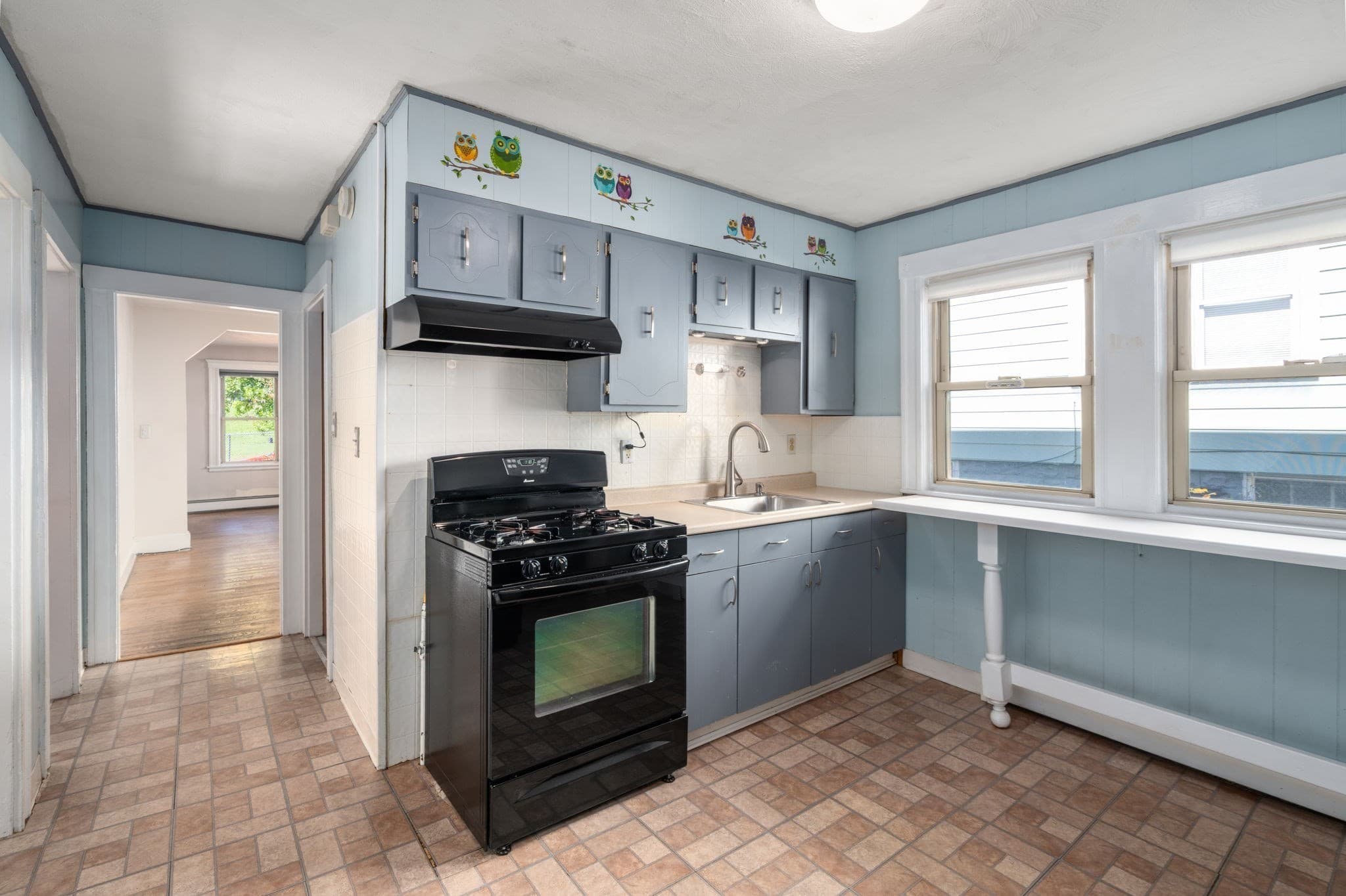 Multi Family at 33 Luke Rd, Everett MA 02149, Everett, photo 10 of 24