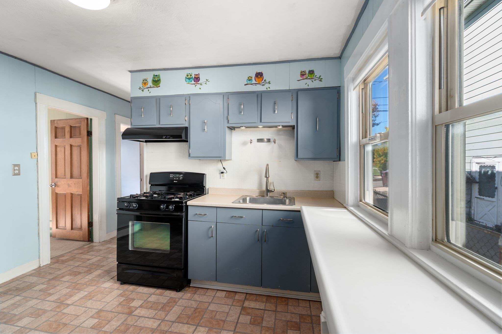 Multi Family at 33 Luke Rd, Everett MA 02149, Everett, photo 11 of 24