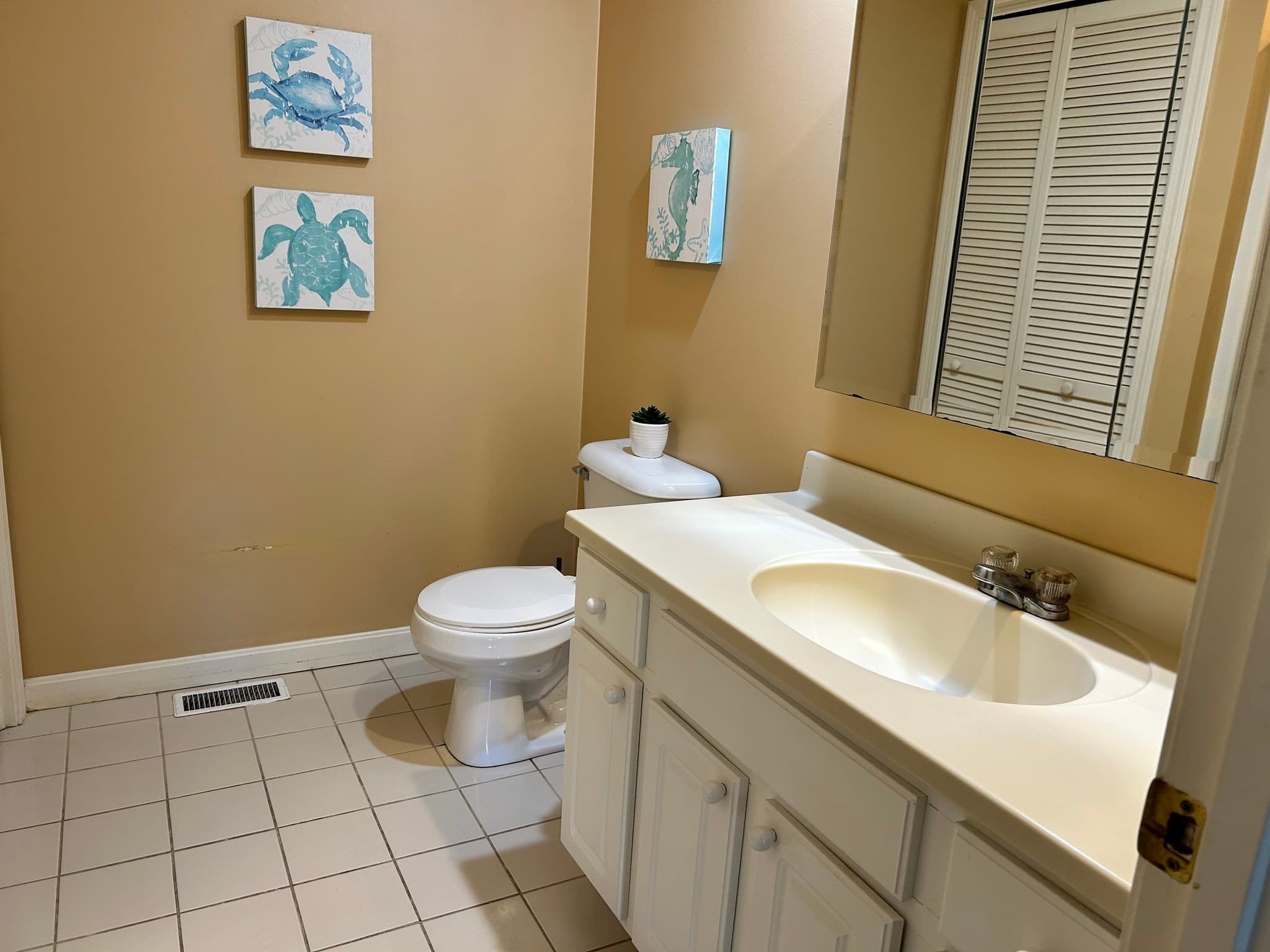 Condominium at 28 Windward # 28, Mashpee MA 02649, Mashpee, photo 13 of 32