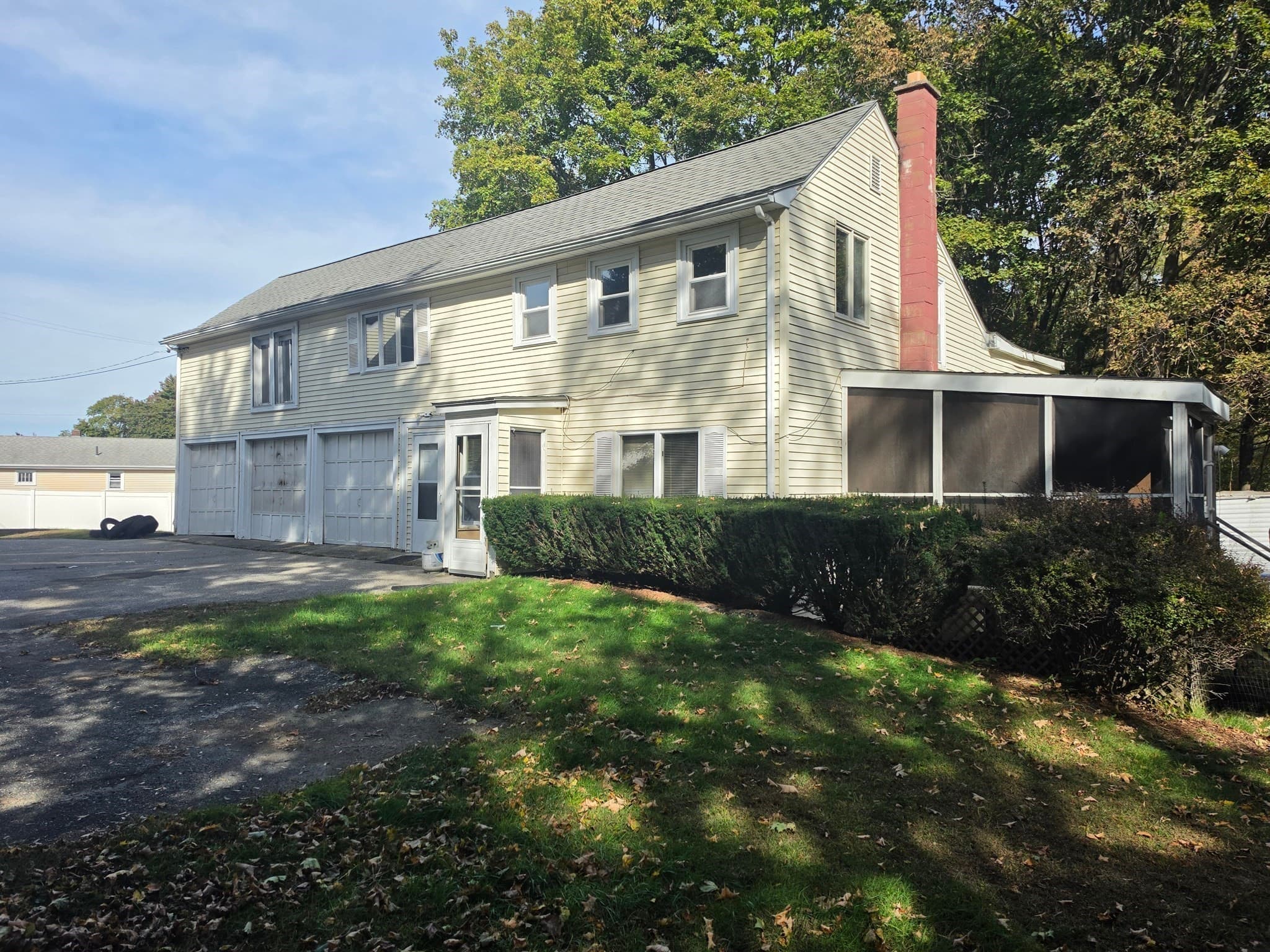 3 Family - 3 Units Up/Down at 1888 Mendon Rd, Woonsocket RI 02895, Woonsocket, photo 3 of 26