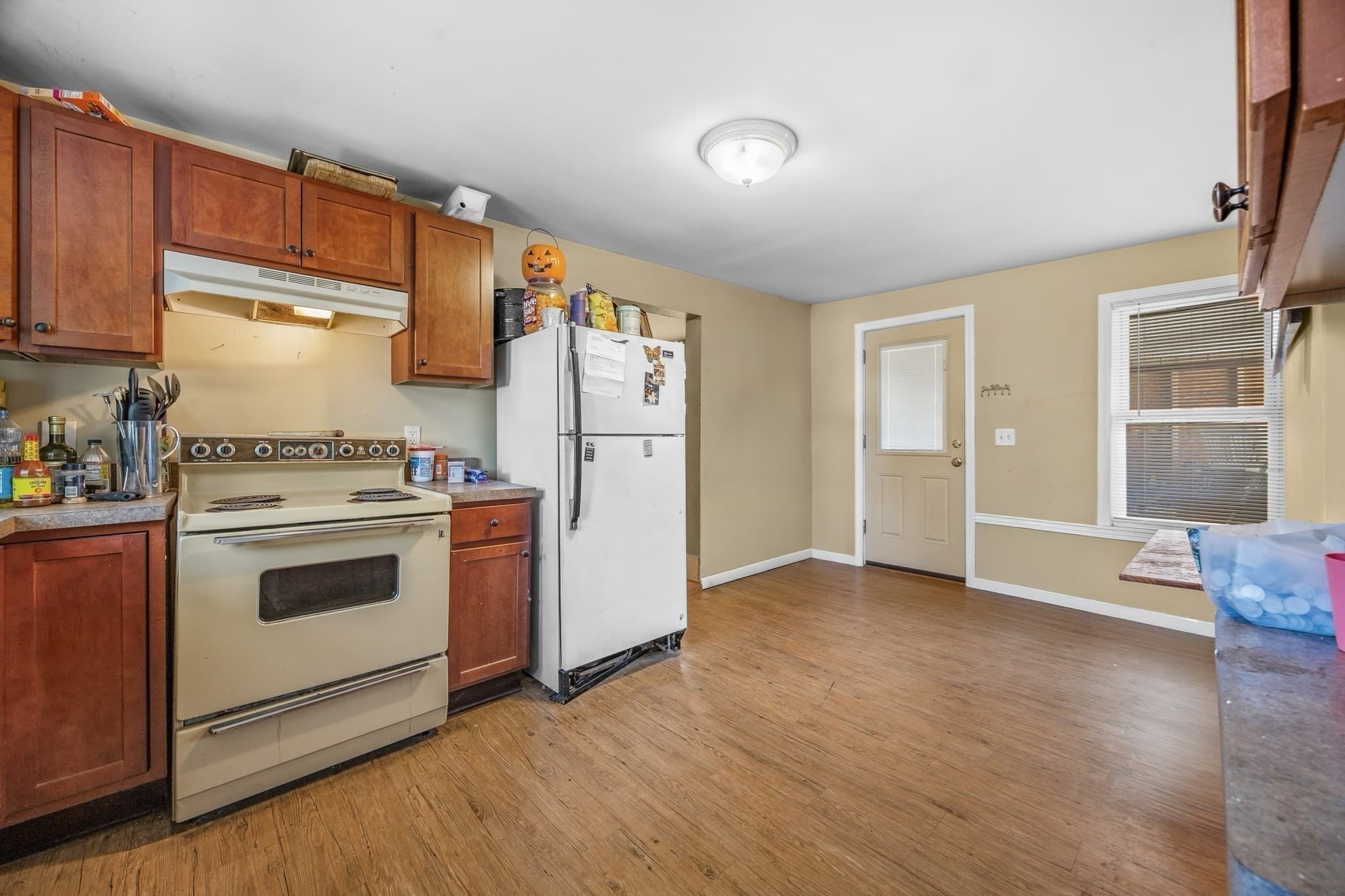 Multi Family at 12 Chester St, Chicopee MA 01013, Chicopee, photo 23 of 38