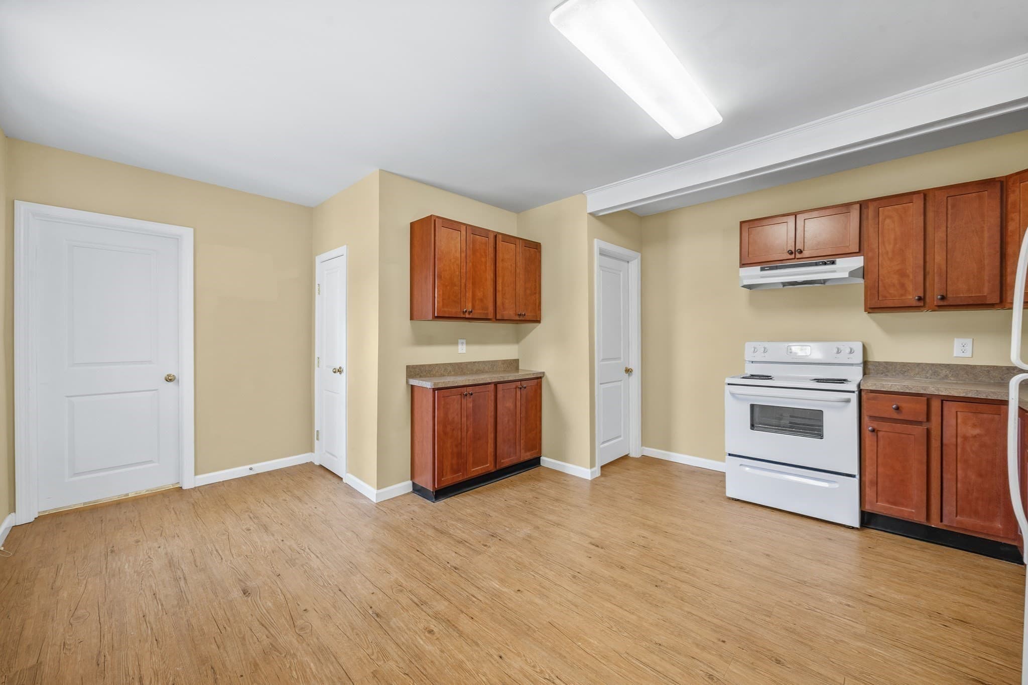Multi Family at 12 Chester St, Chicopee MA 01013, Chicopee, photo 5 of 38