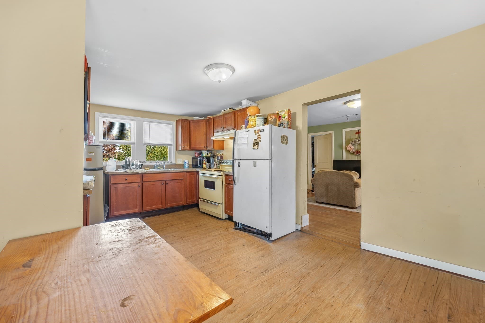 Multi Family at 12 Chester St, Chicopee MA 01013, Chicopee, photo 24 of 38