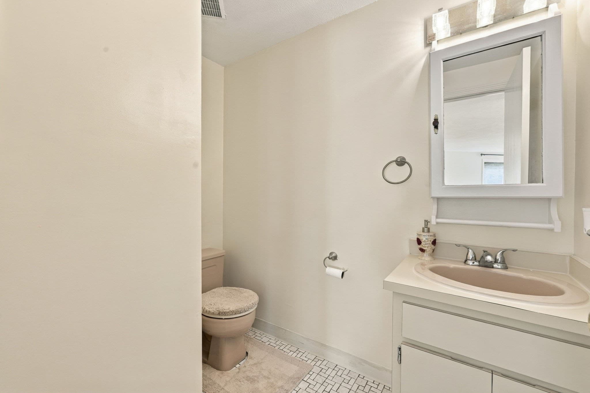 Condominium at 161 Leland Farm Rd # 161, Ashland MA 01721, Ashland, photo 15 of 42