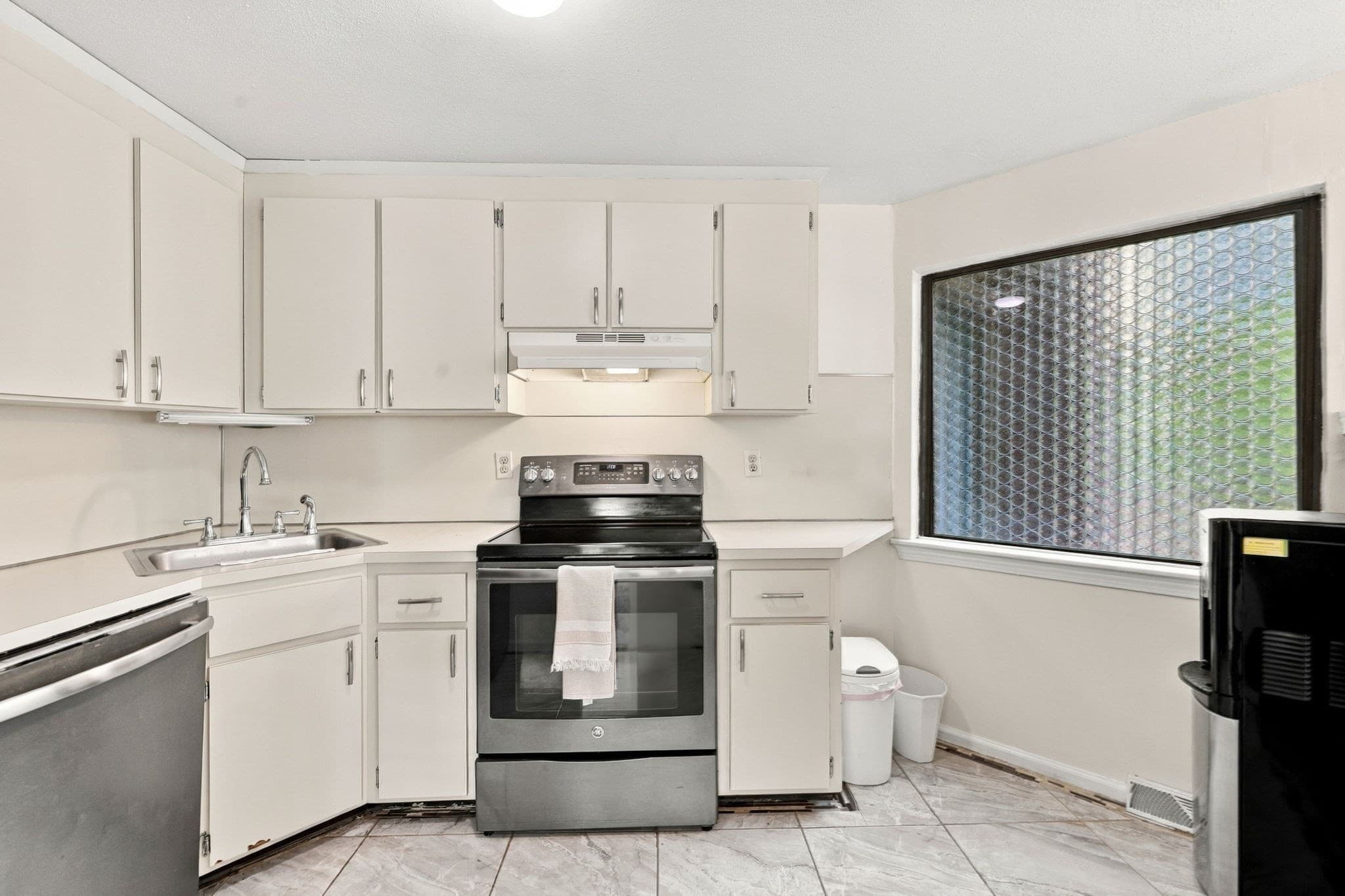 Condominium at 161 Leland Farm Rd # 161, Ashland MA 01721, Ashland, photo 11 of 42