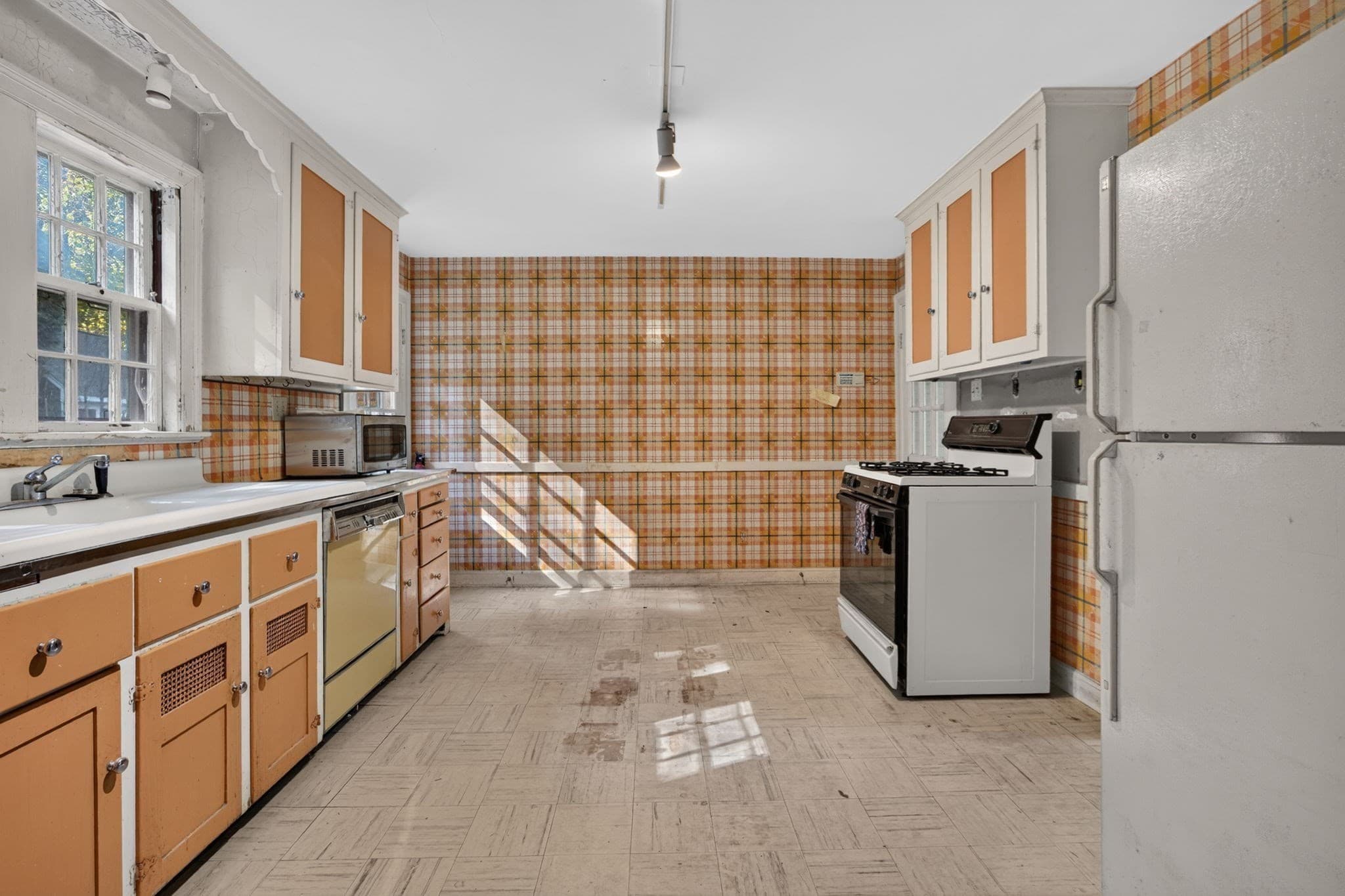 Single Family Residence at 26 Fairfax St, Newton MA 02465, Newton, photo 13 of 32