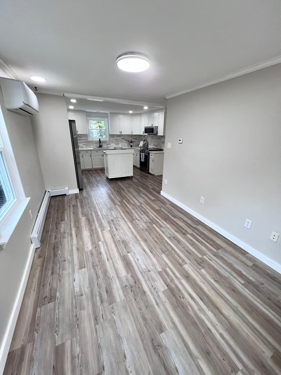 Single Family Residence at 23 Stowe Ct, Hudson MA 01749, Hudson, photo 12 of 40