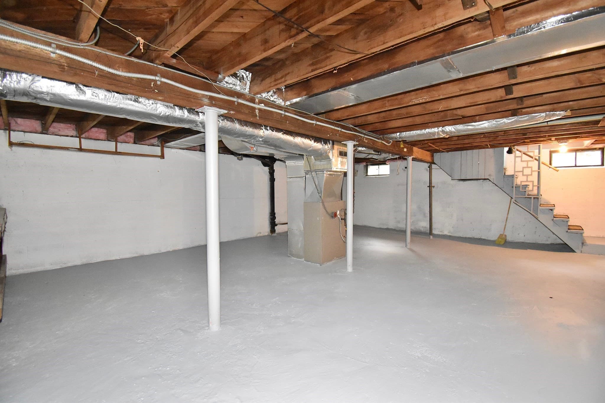 Single Family Residence at 95 Kingsley St, Springfield MA 01104, Springfield, photo 24 of 26