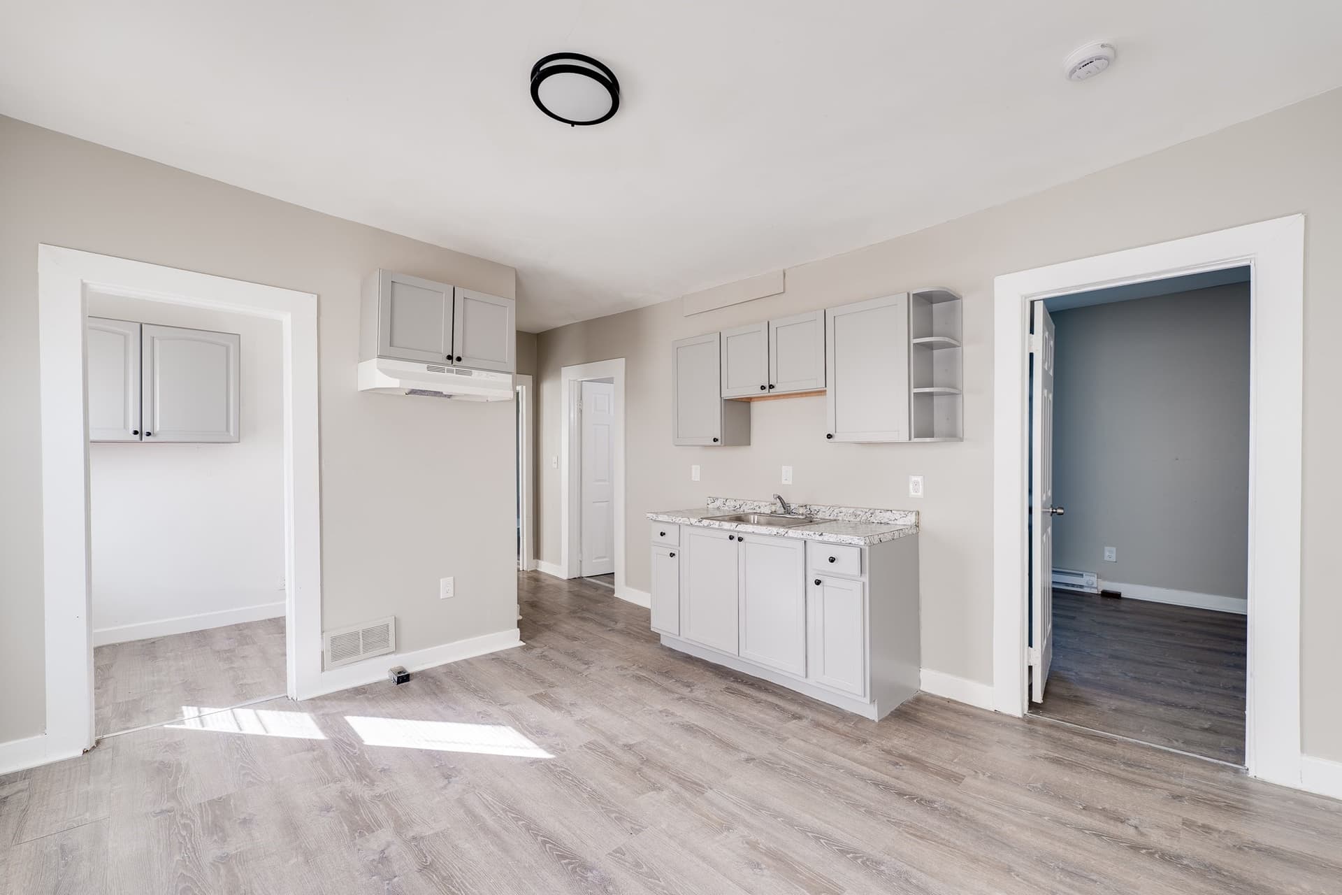 Apartment at 47 Beech Street # 2, Springfield MA 01105, photo 3 of 18