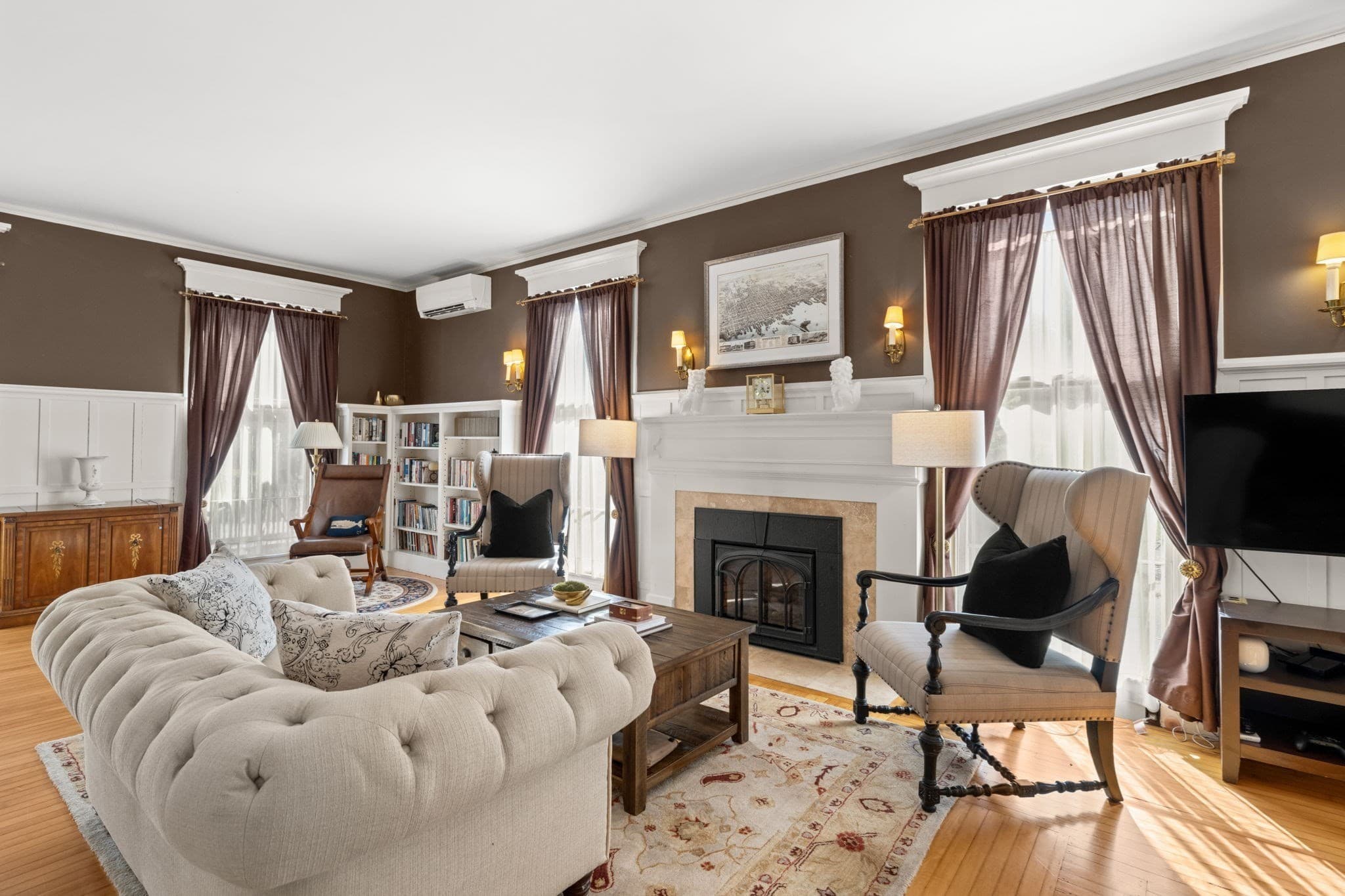 Single Family Residence at 117 Cottage St, New Bedford MA 02740, New Bedford, photo 6 of 42