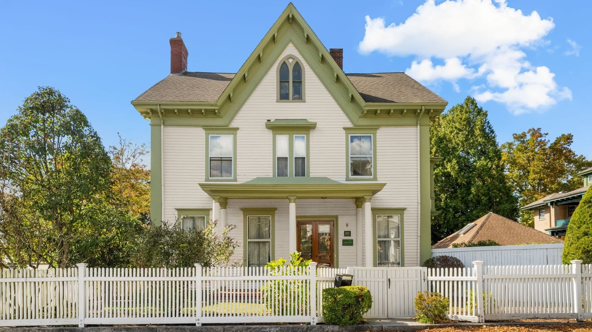 117 Cottage St, New Bedford MA 02740