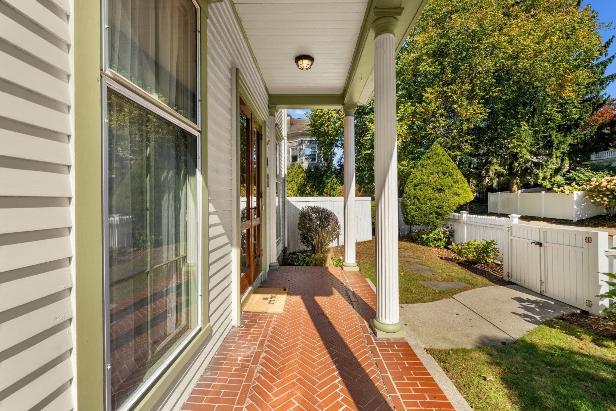 Single Family Residence at 117 Cottage St, New Bedford MA 02740, New Bedford, photo 40 of 42